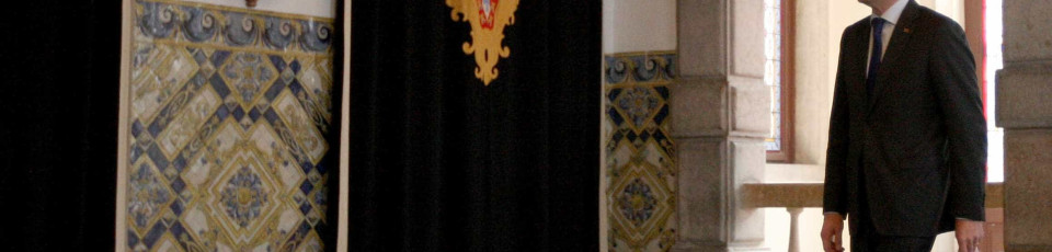 Passos está a informar Cavaco do acordo com Portas Passos está a informar Cavaco do acordo com Portas