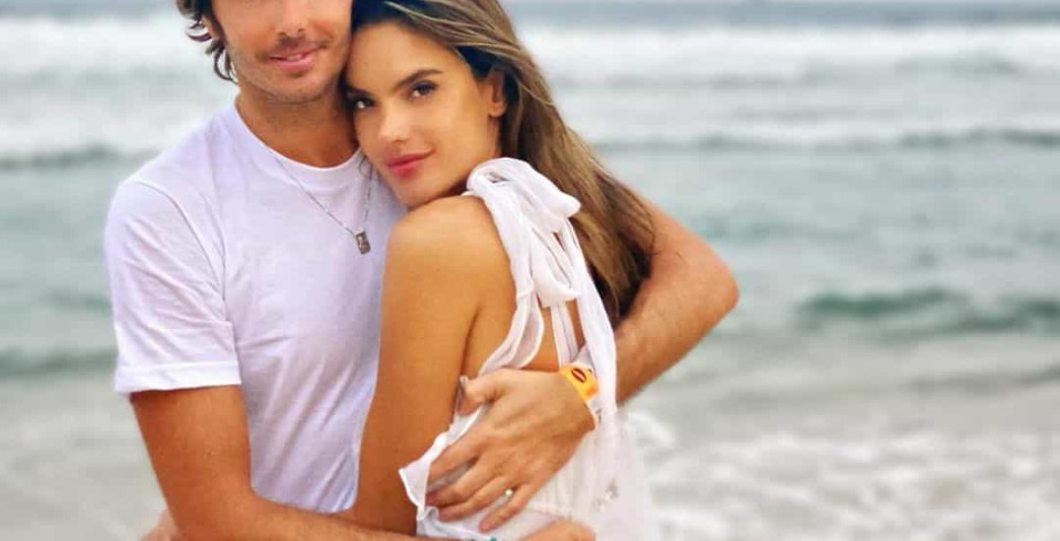 A foto mais 'quente' do dia de São Valentim é a de Alessandra Ambrosio