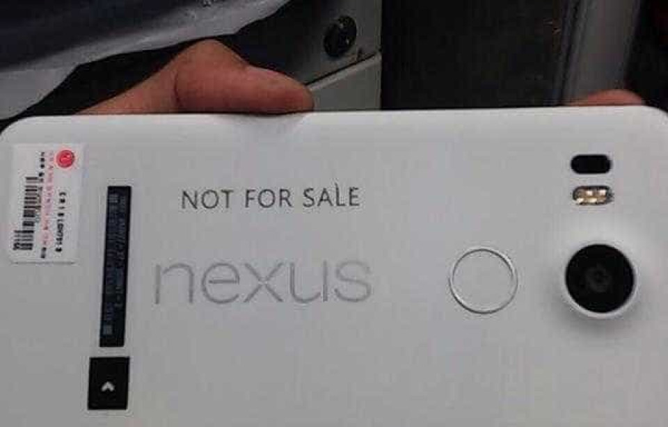 Nexus 5 is entitled to first image