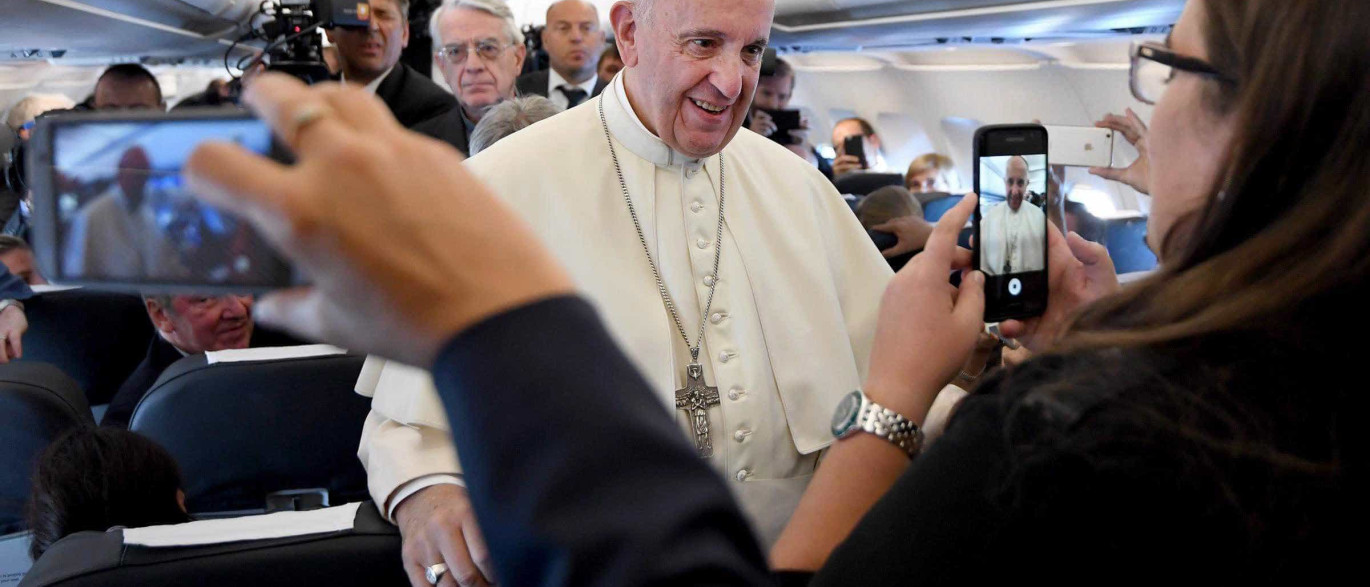 Papa afirma que "mundo está em guerra", mas não de religiões