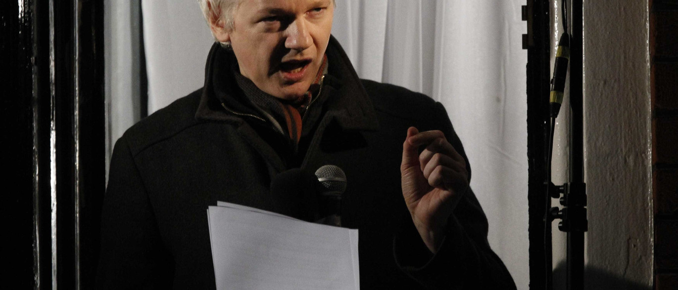 Assange vai divulgar de documentos "significativos" sobre Hillary