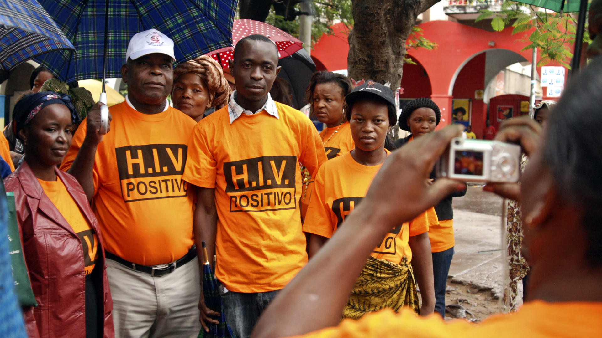 Moçambique sobe de 1,9 para 2,1 milhões estimativa de portadores de HIV