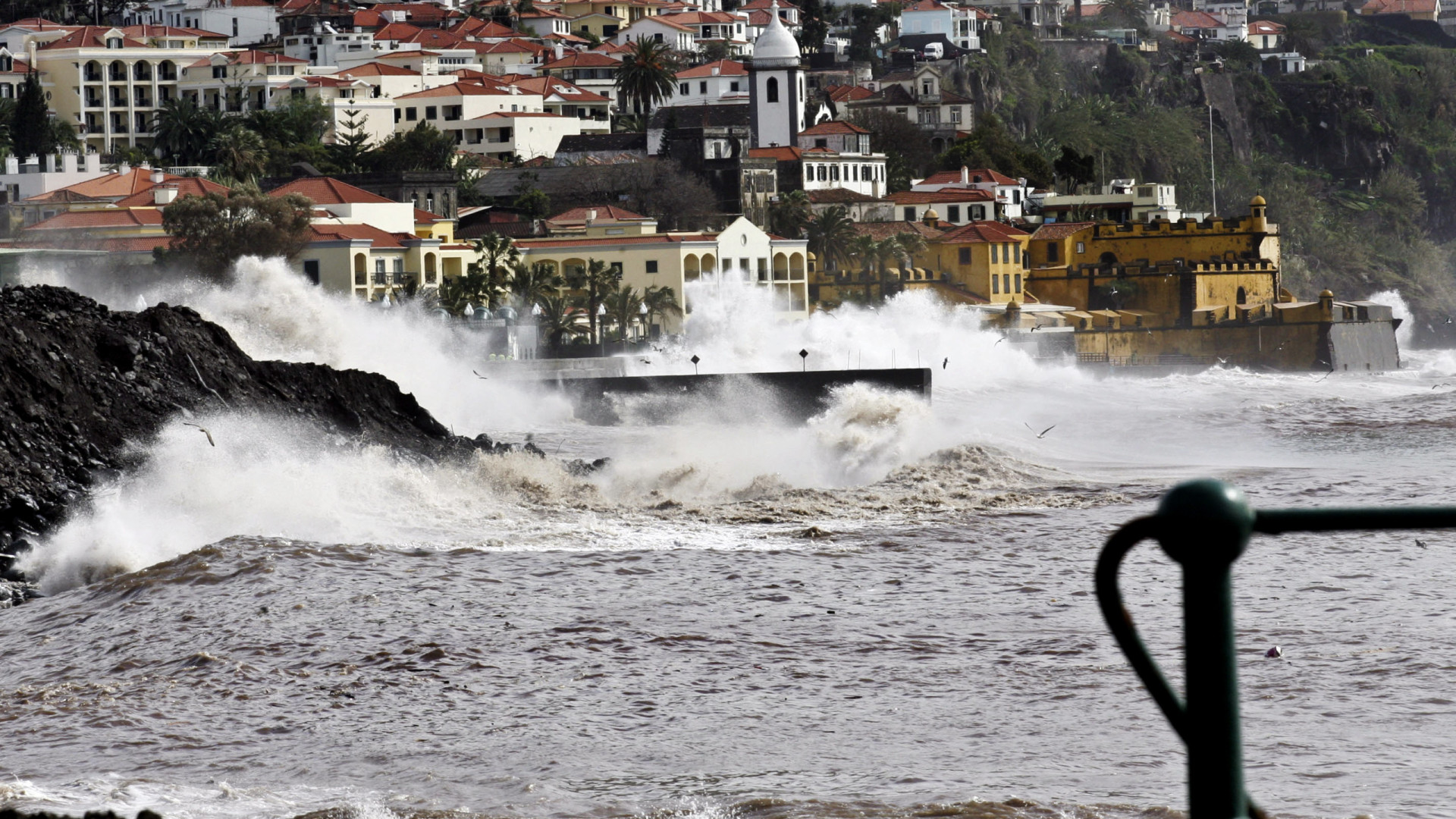 Capitania do Funchal recomenda regresso dos barcos aos portos de abrigo