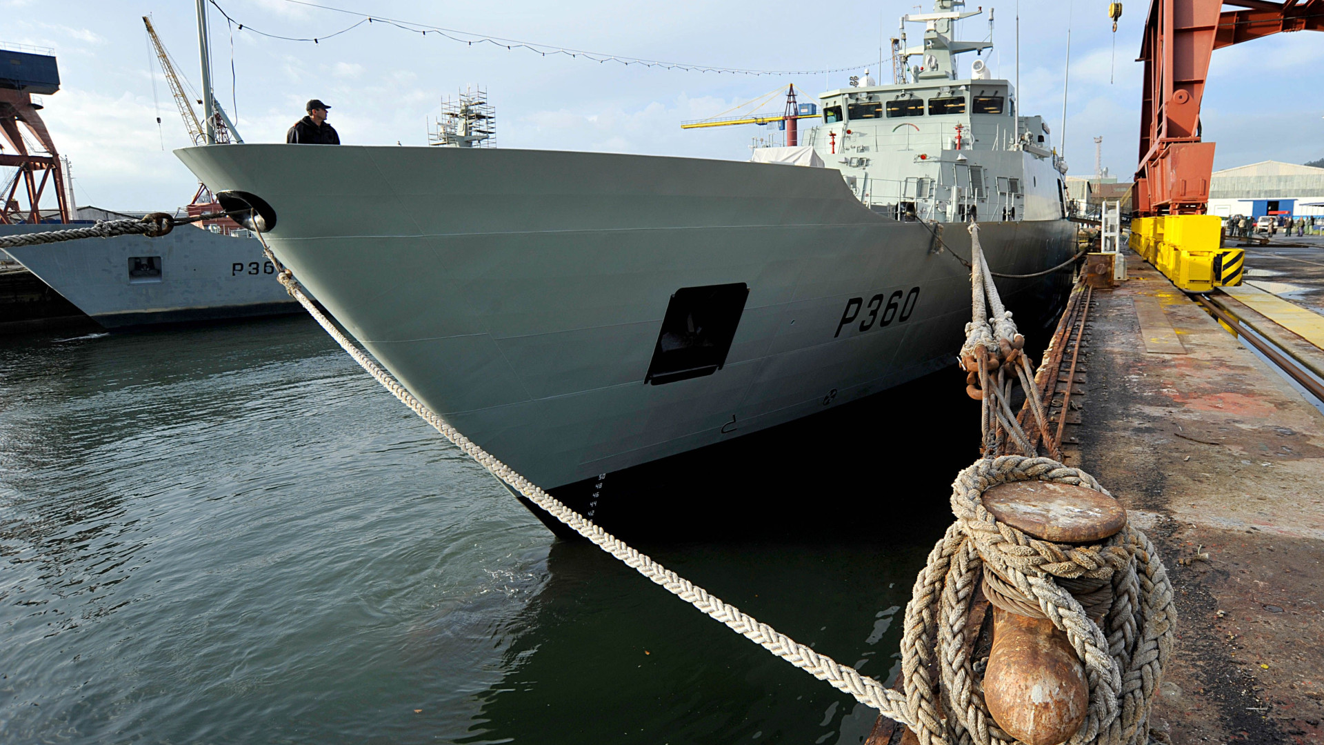 Primeira mulher a comandar um patrulha oceânico da Marinha tomou posse