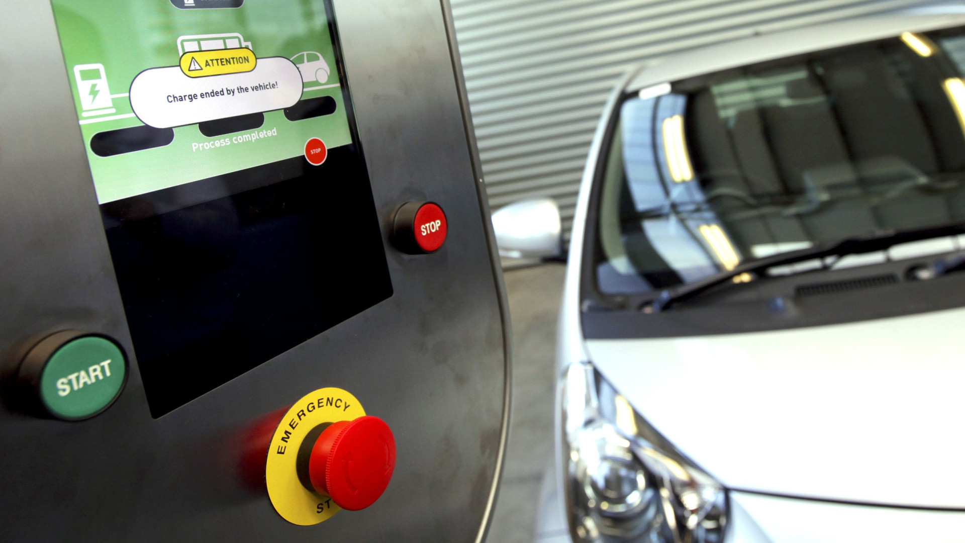 Venda de veículos elétricos quase triplicou entre janeiro e abril