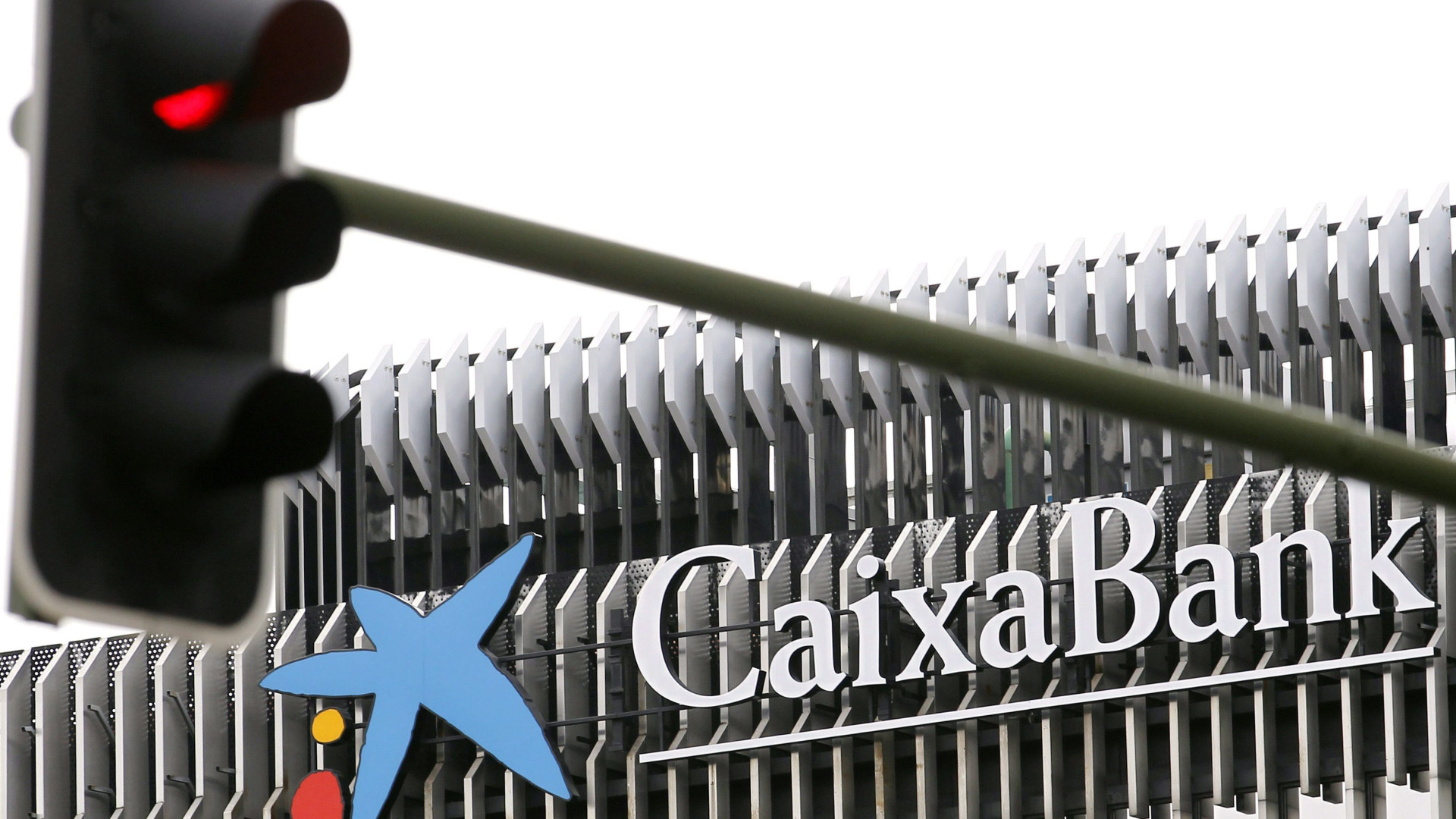 CaixaBank rejeita ilegalidades na tomada do controlo do BPI
