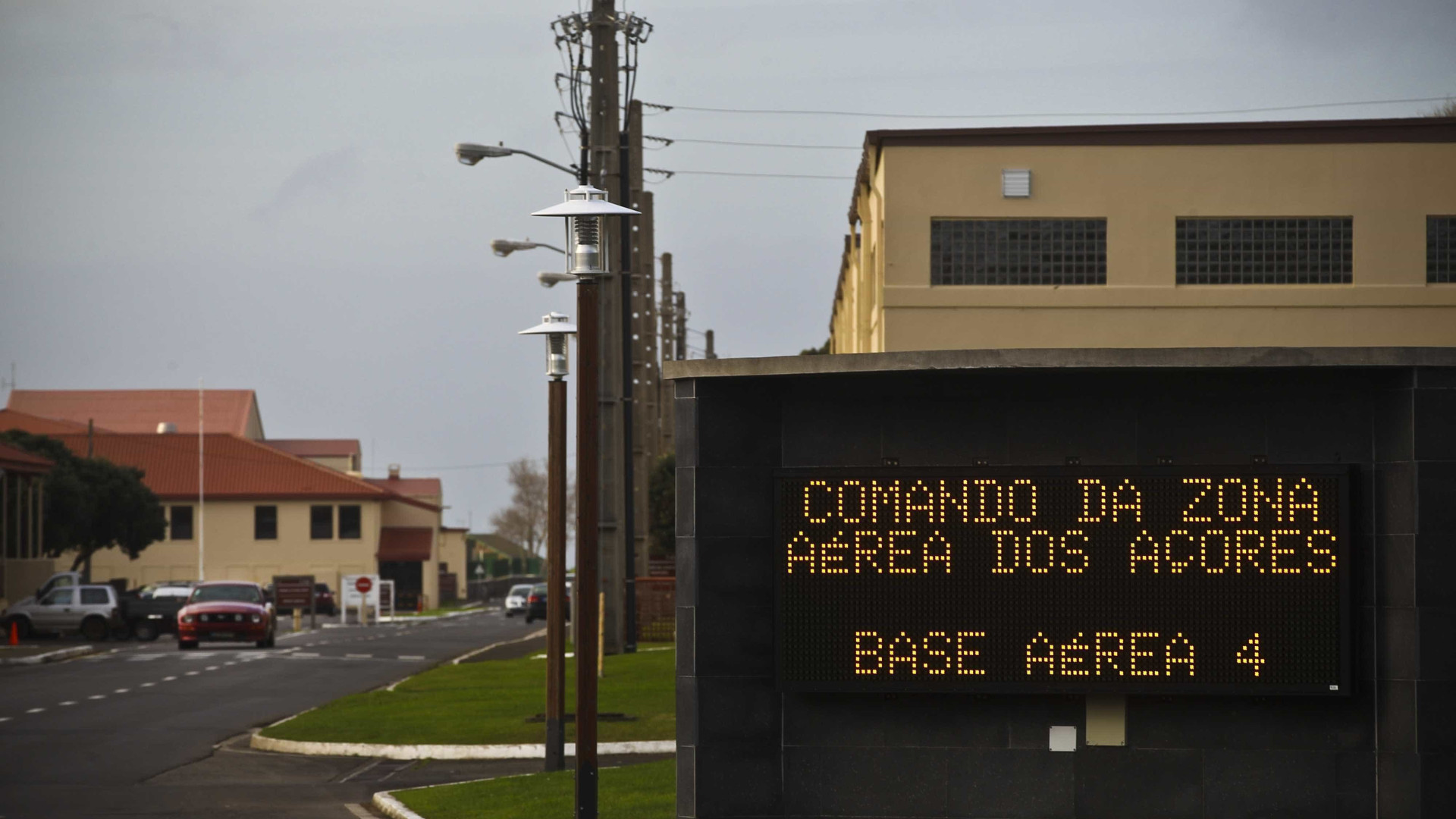 Lajes: Redução militar provocará 25% de desemprego na Praia da Vitória
