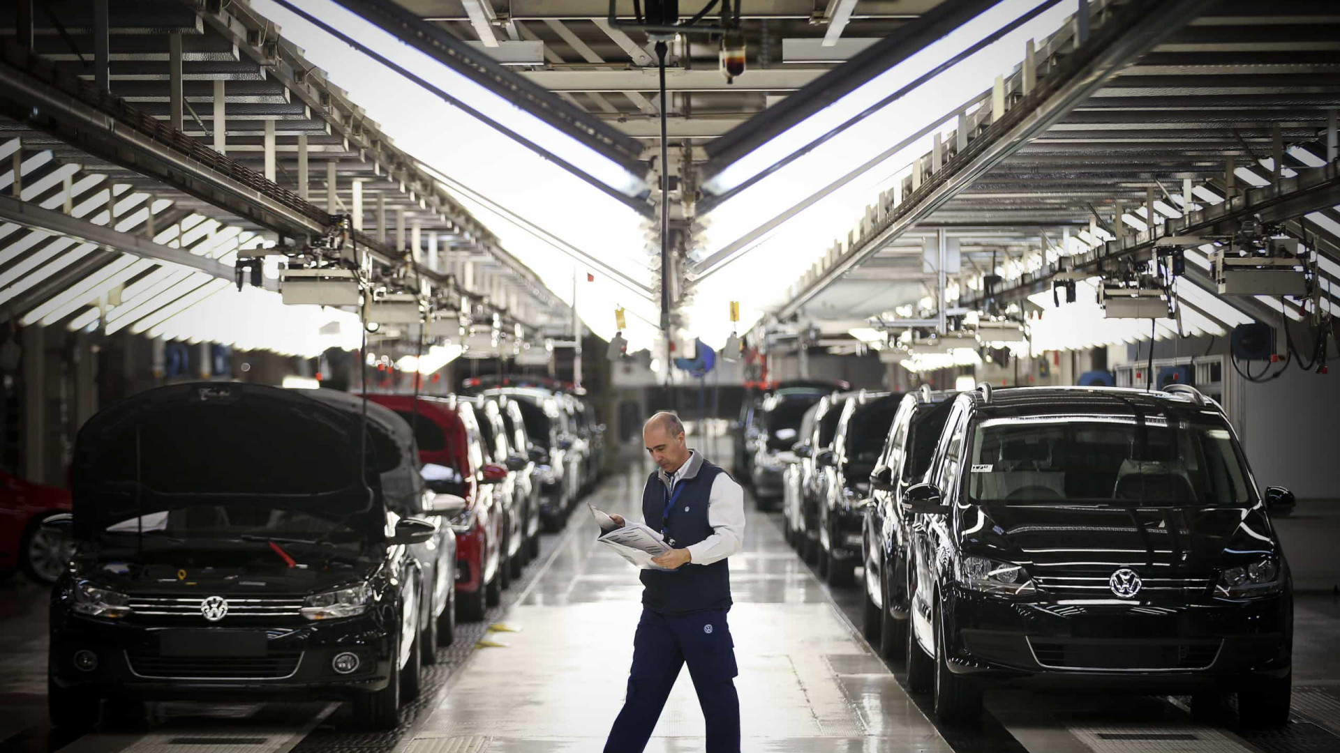 Trabalhadores reivindicam aumentos salariais de 4% para 2019