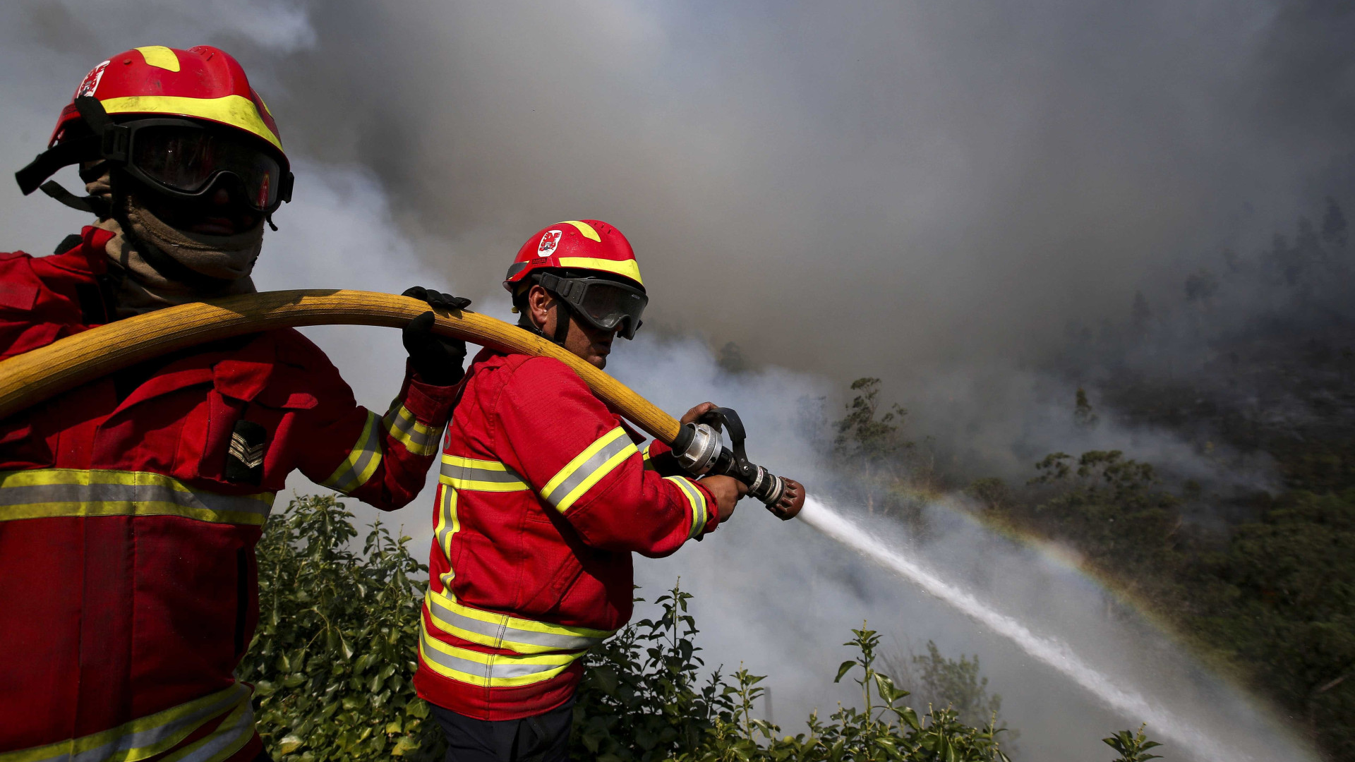 Dominados dois dos três fogos que deflagraram no domingo em Mangualde