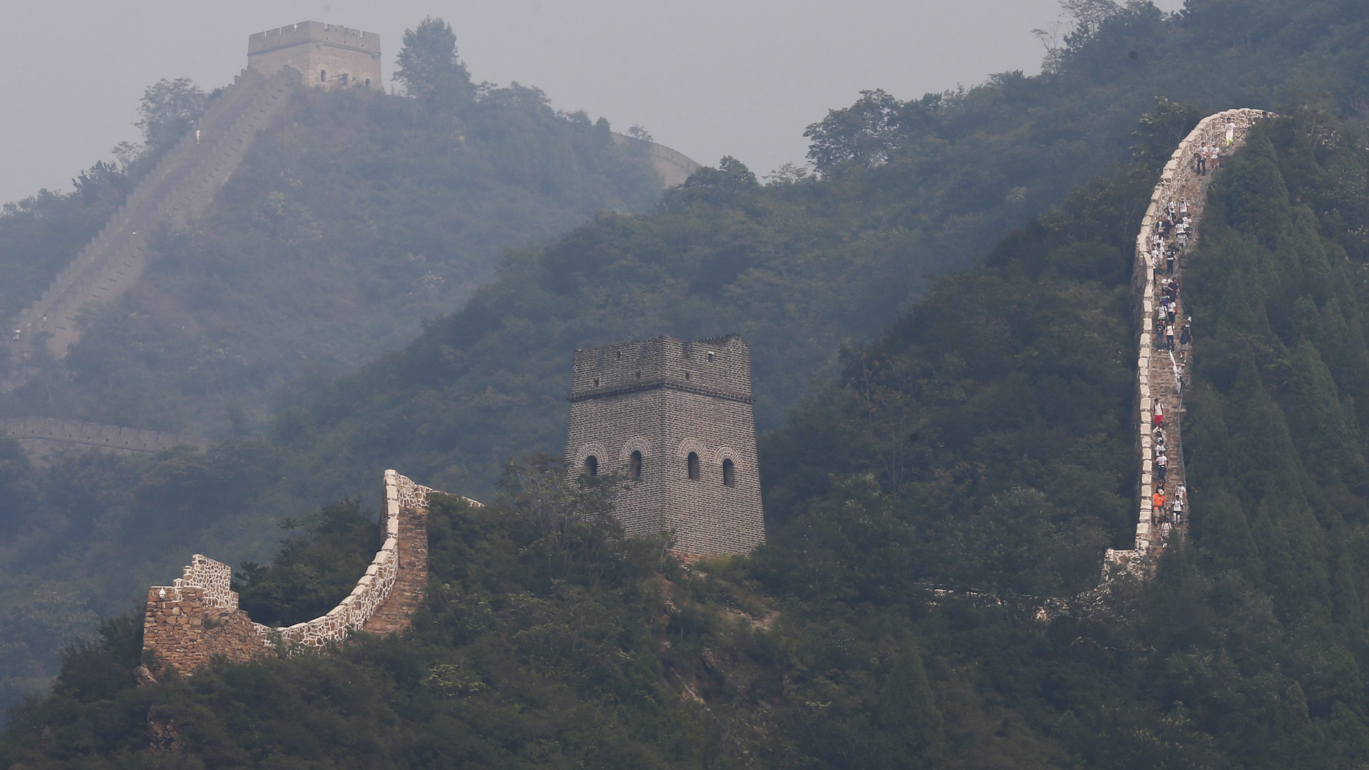 Parte da muralha da China fechada temporariamente por chuvas torrenciais