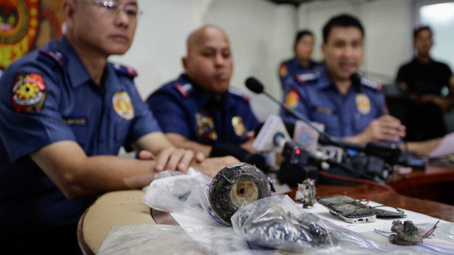 Detidos suspeitos de deixar bomba na embaixada dos EUA