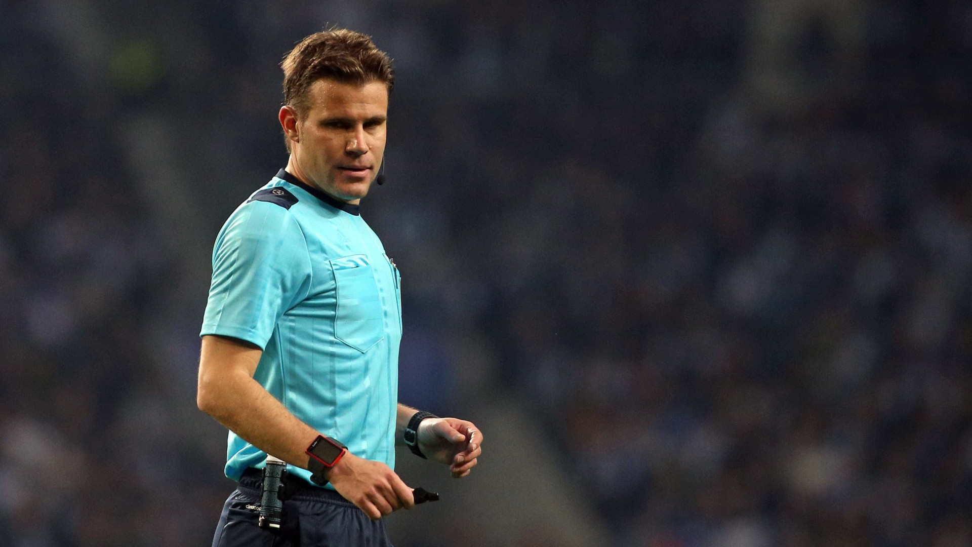 Alemão Felix Brych arbitra jogo entre Sporting e Steaua Bucareste