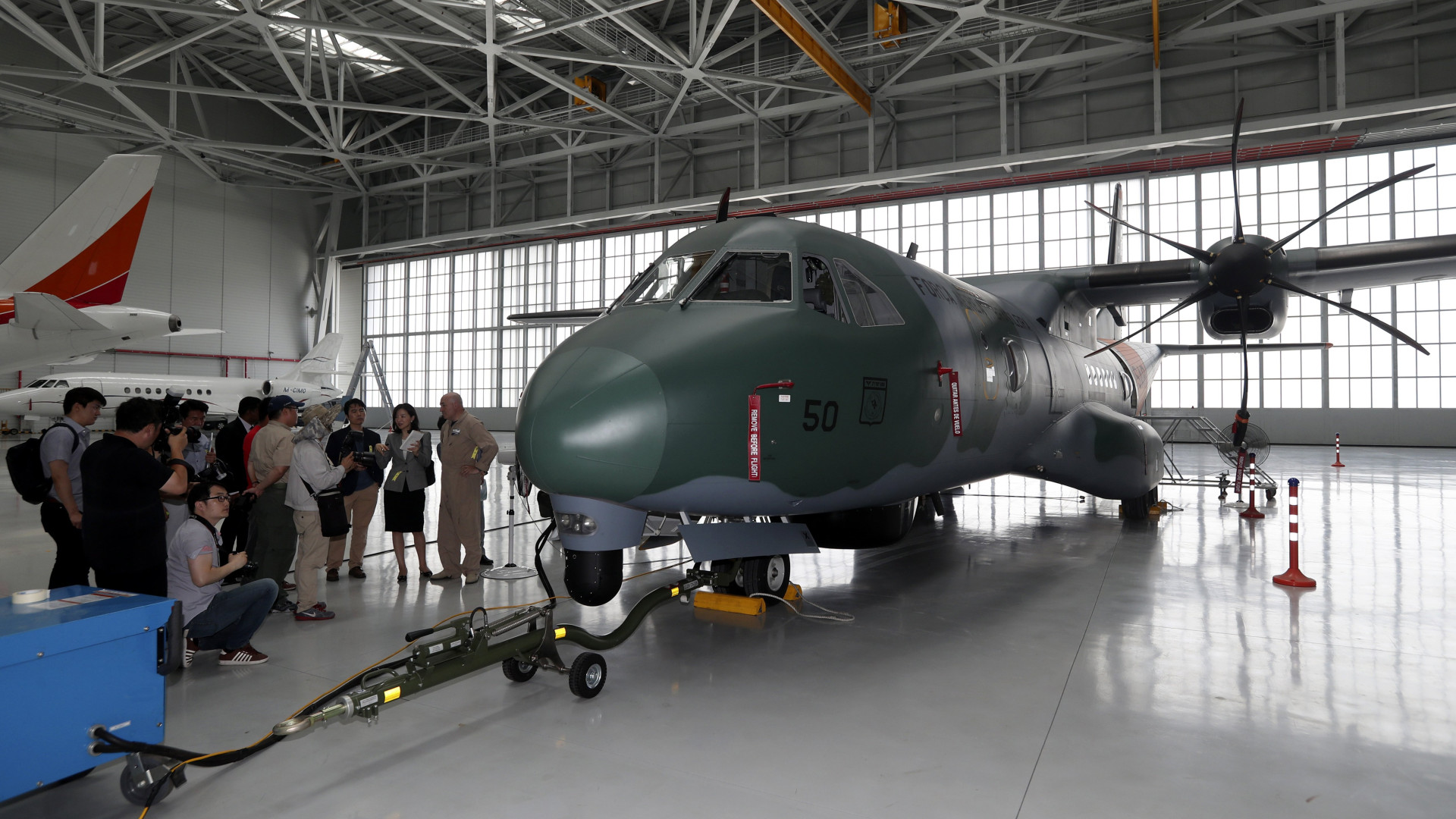 Angola encomenda três aviões Airbus C-295 por quase 160 milhões