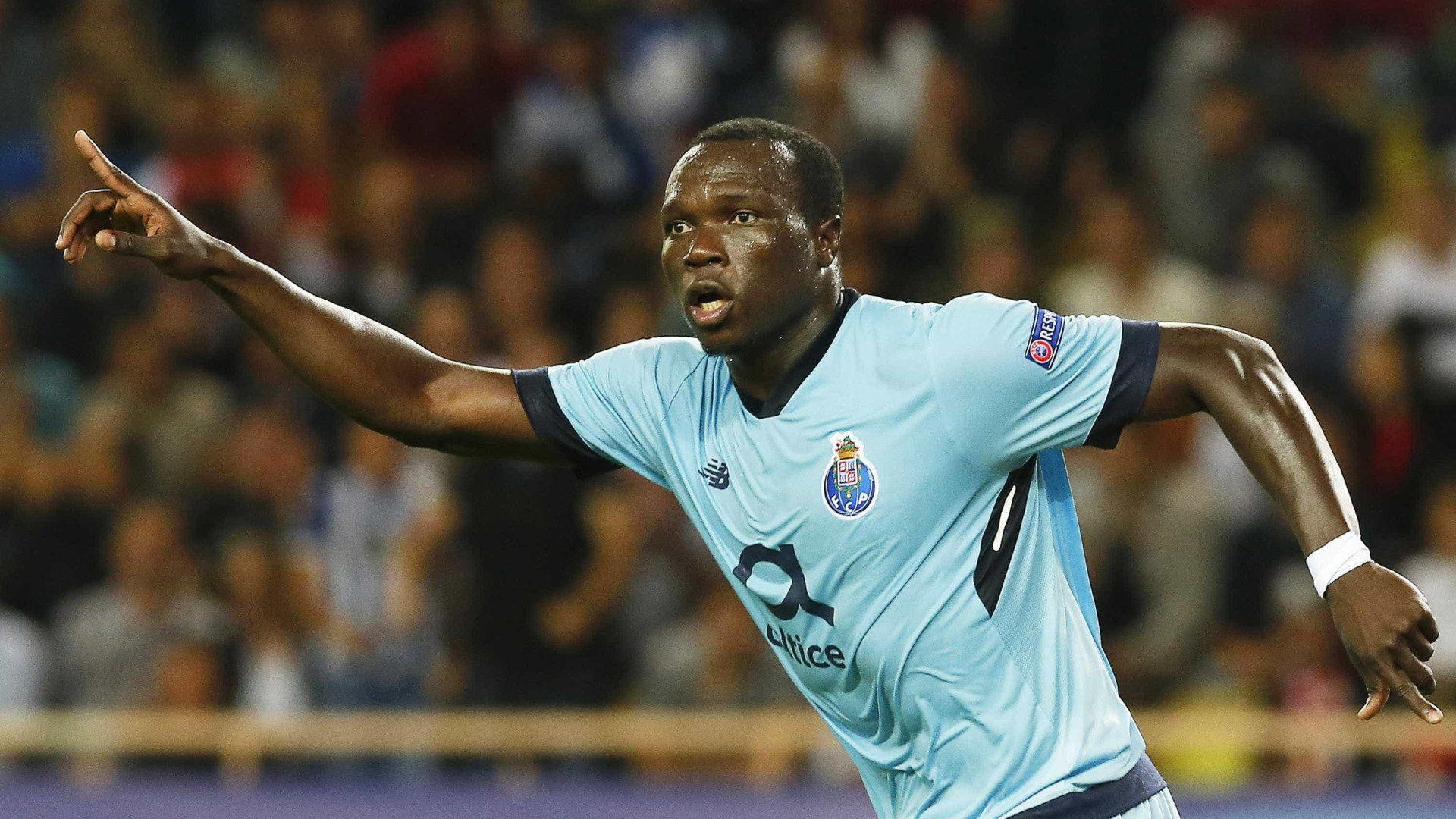 FC Porto compra totalidade do passe de Aboubakar e renova até 2021