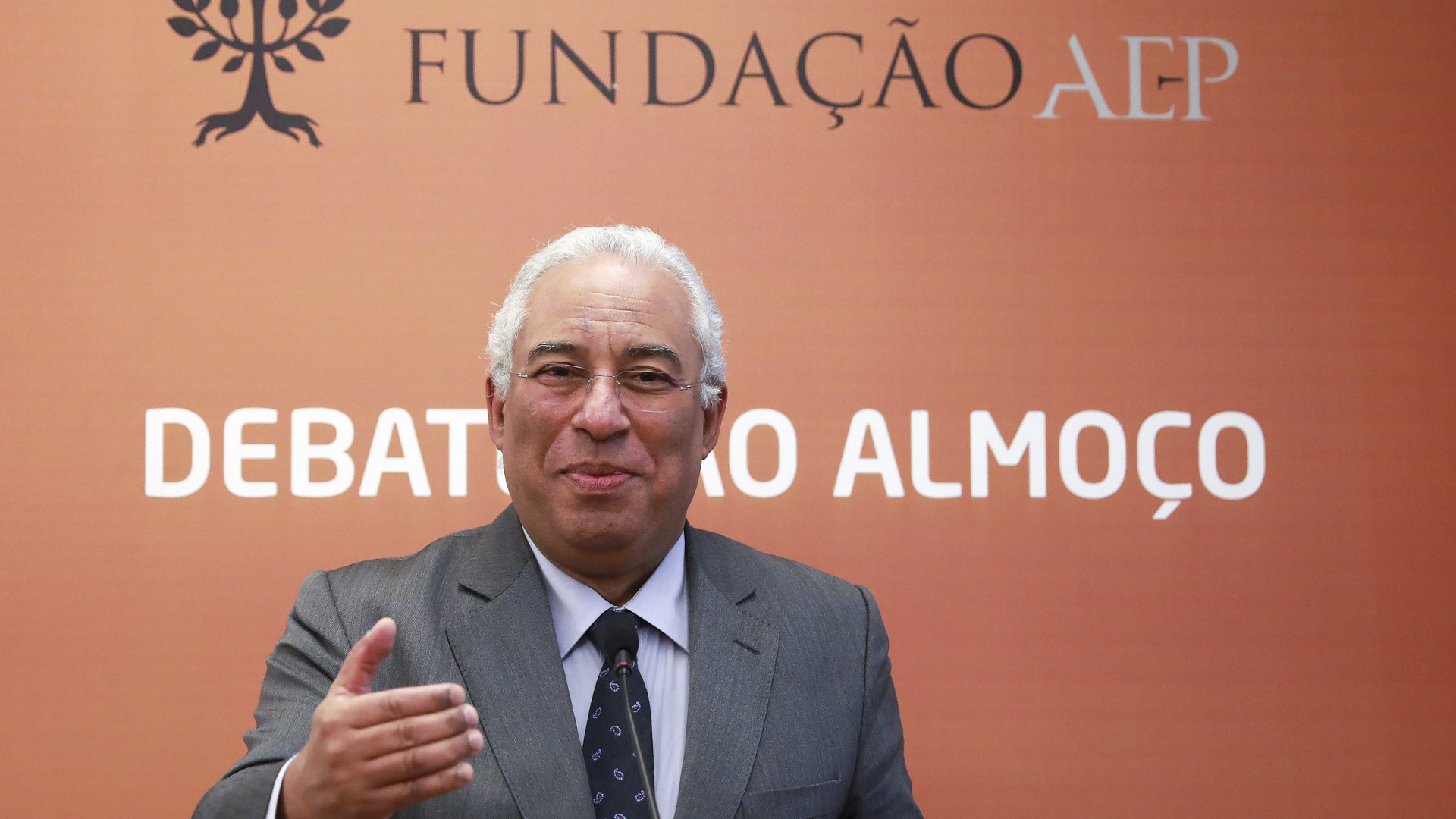 António Costa anuncia que défice rondará "seguramente" 1,2% do PIB