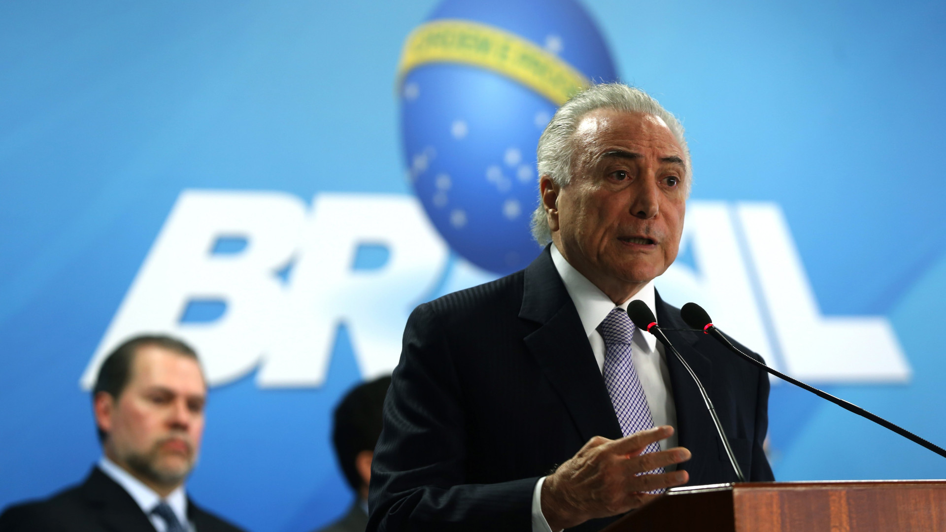 Governo decide ajuda humanitária para milhares de emigrantes venezuelanos