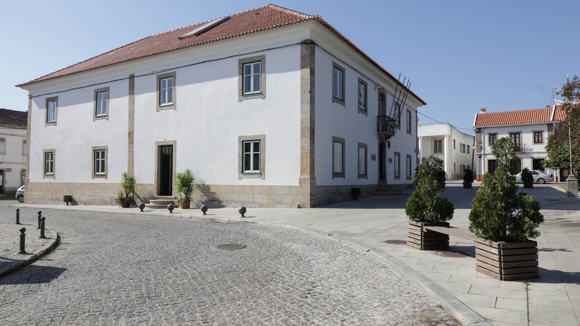 PJ apreende mais de 400 mil euros na Câmara de Pedrógão Grande. Um detido