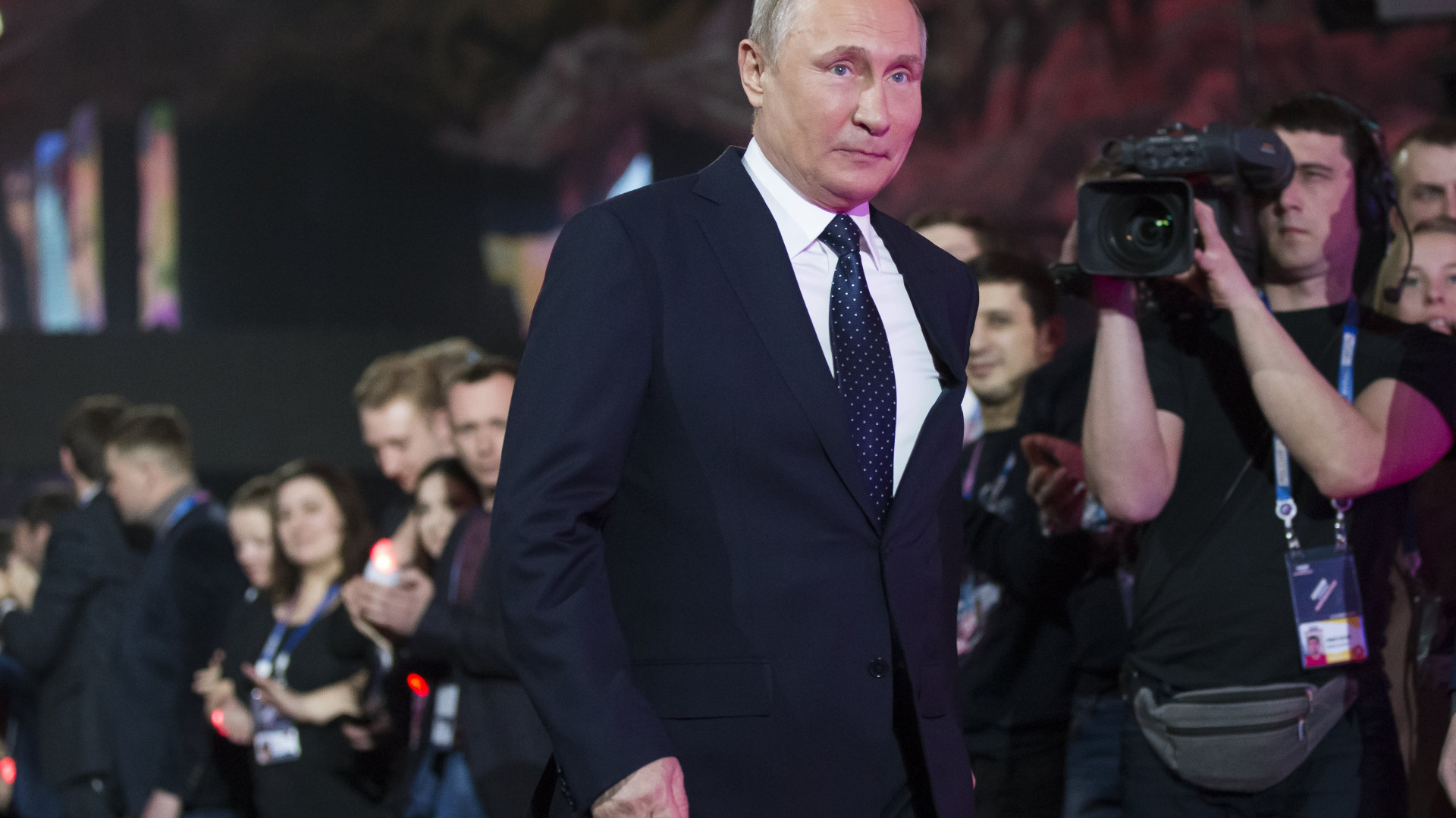 Eleitores russos convocados para reeleger Vladimir Putin até 2024
