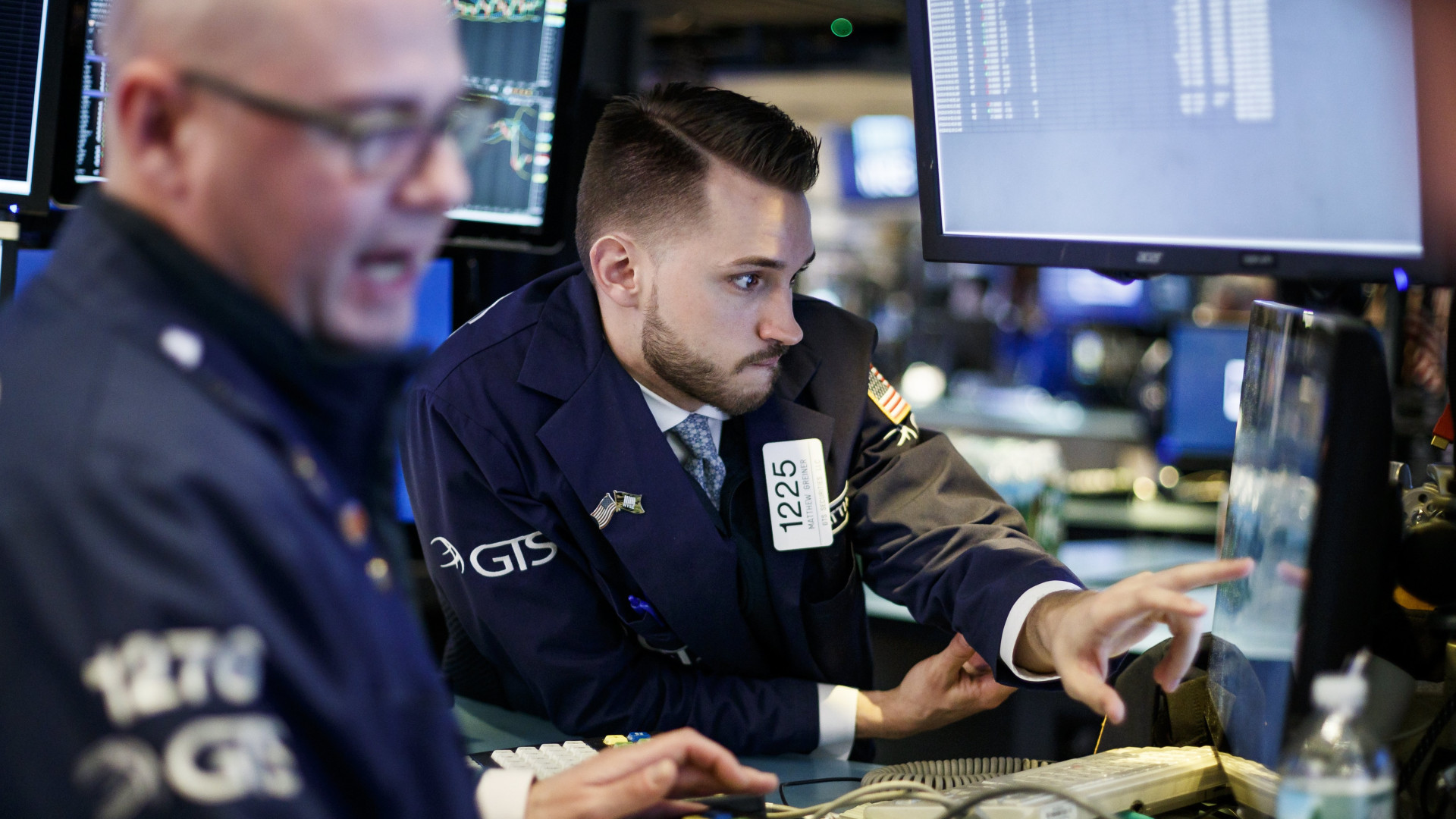Wall Street inicia sessão em alta com foco nos resultados de empresas