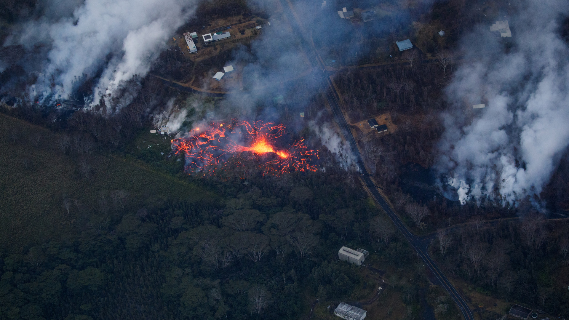 Autoridades contabilizam 82 estruturas destruídas por erupção do Kilauea