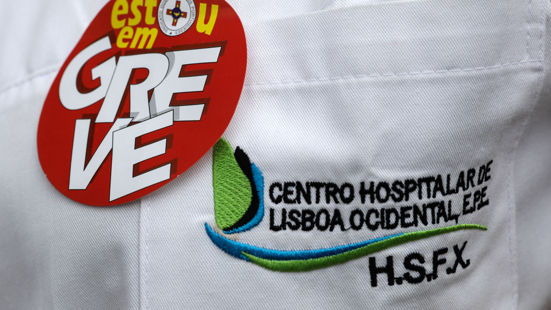 Greve dos enfermeiros com adesão entre os 83% e os 96%