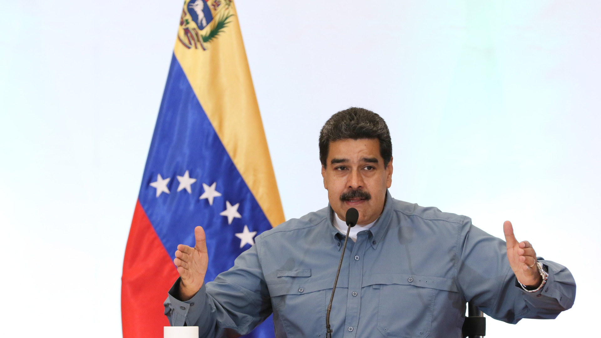 Presidente Nicolás Maduro anuncia aumento de 103,7% do salário mínimo