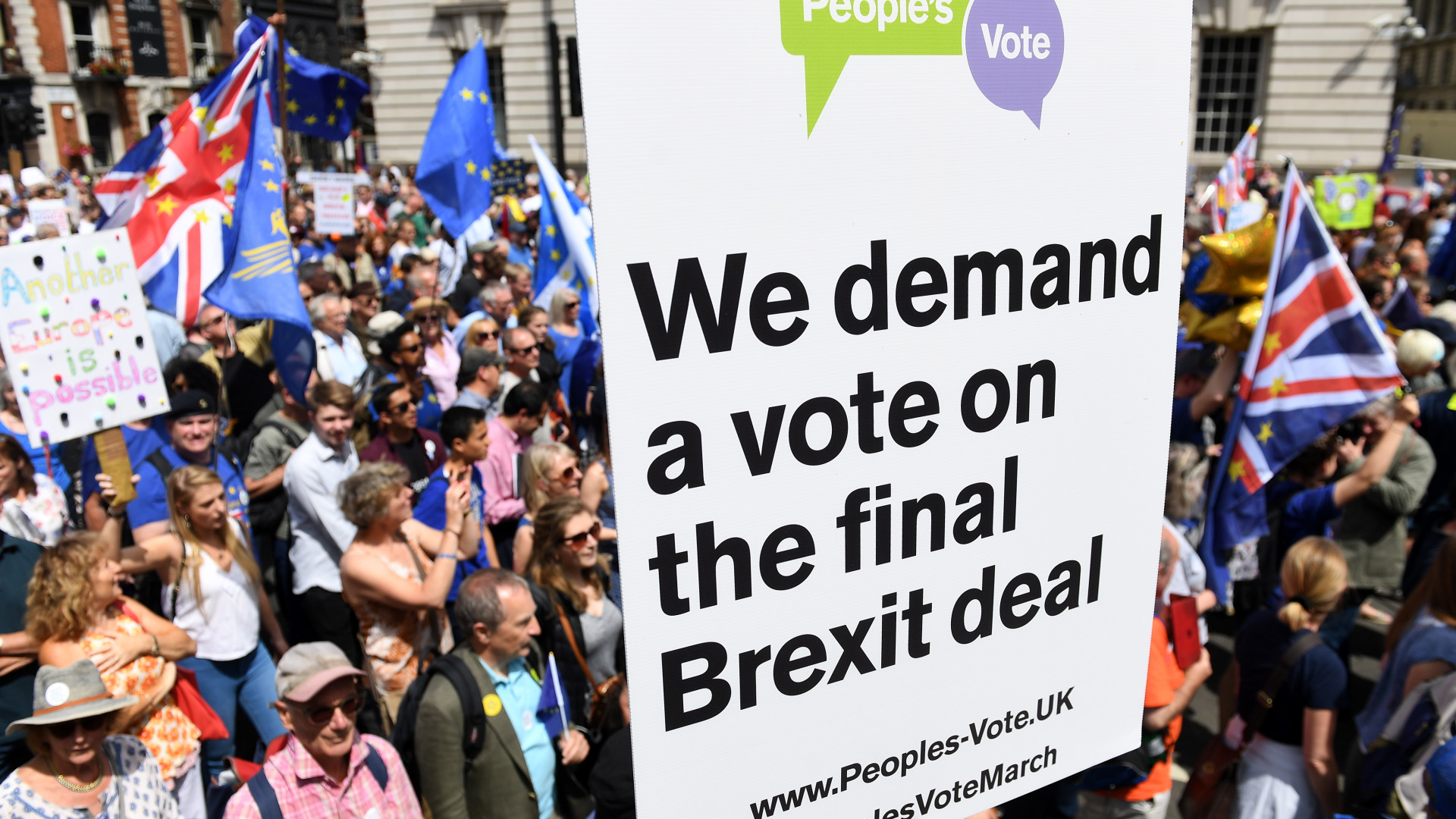 Marcha em Londres por novo referendo sobre Brexit