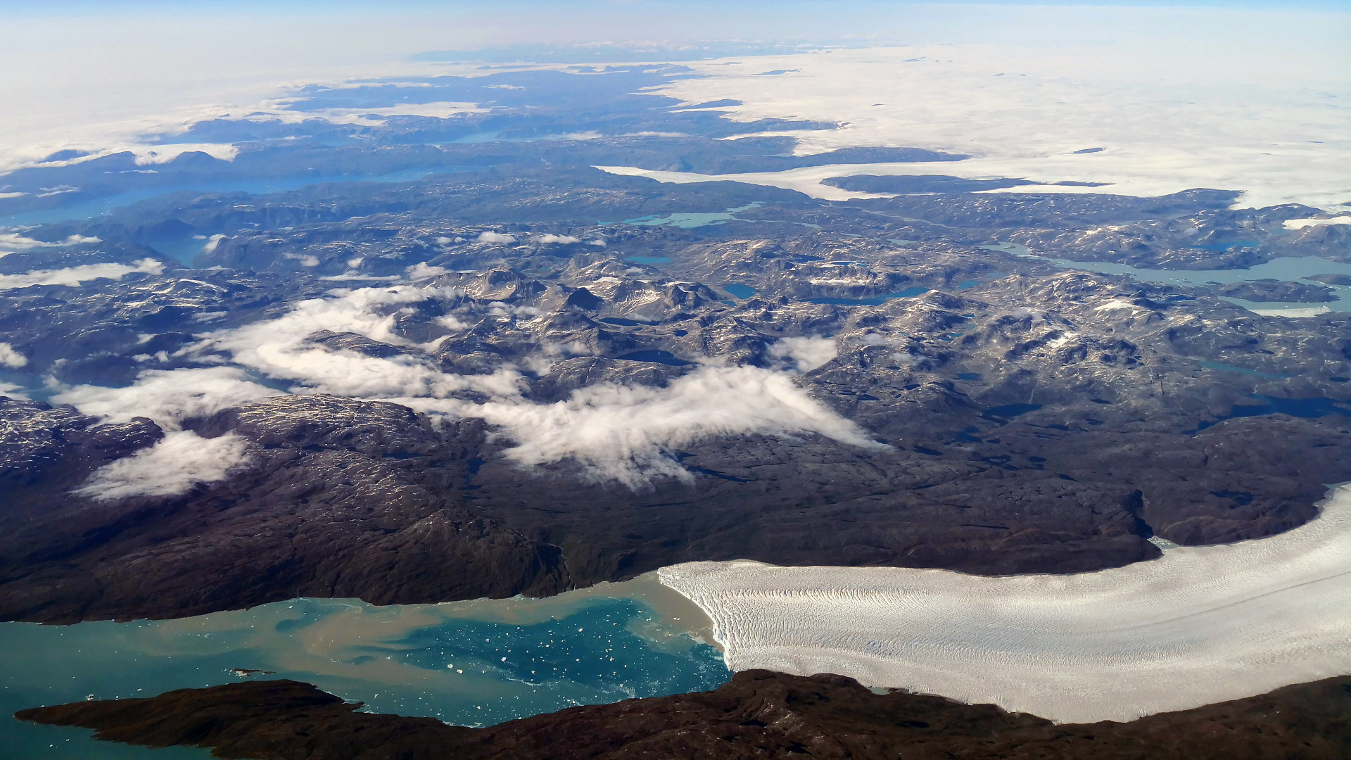 Descoberta cratera com 31 quilómetros de diâmetro na Gronelândia