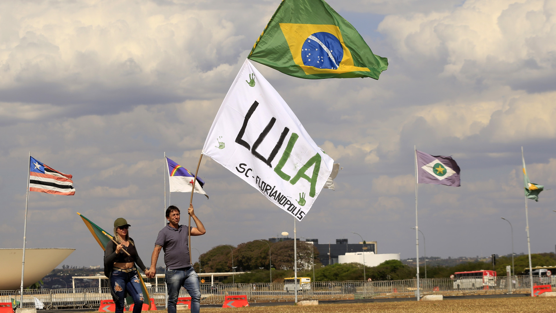 Procuradora-geral impugna candidatura presidencial de Lula da Silva