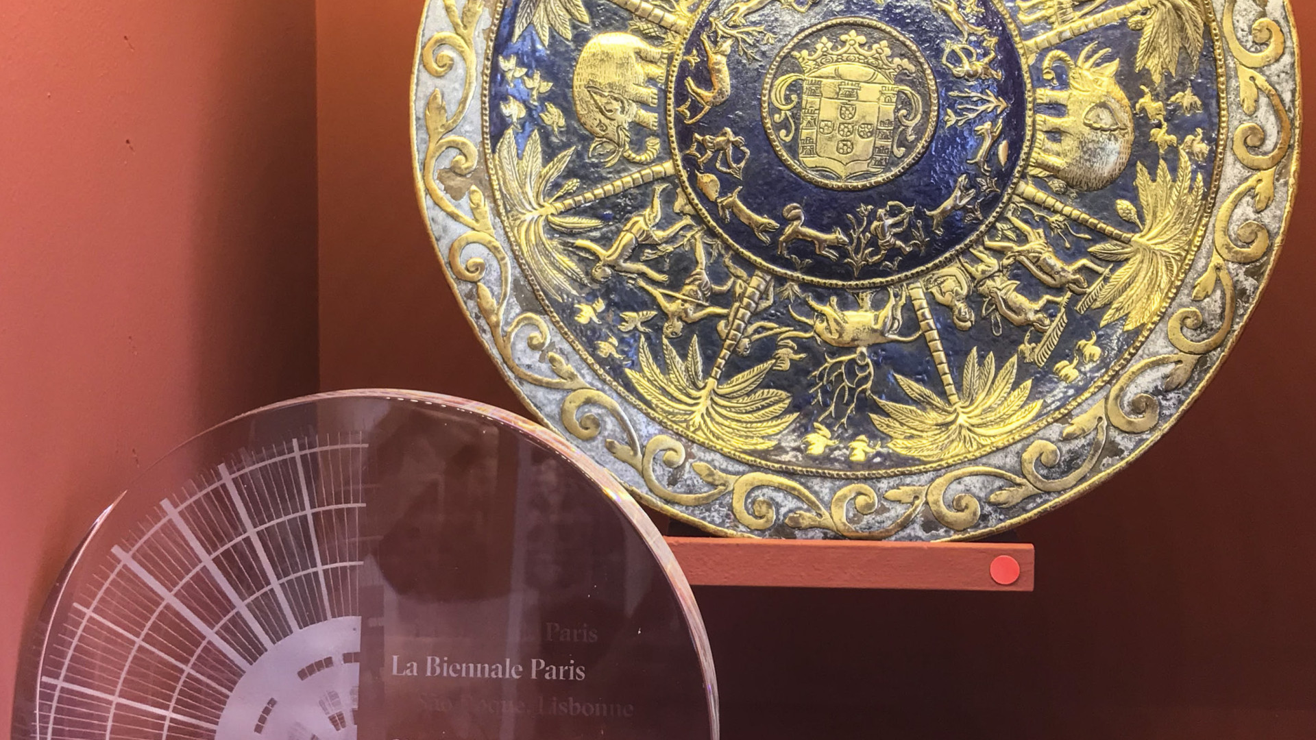 Salva portuguesa do século XVI premiada na Bienal de Paris