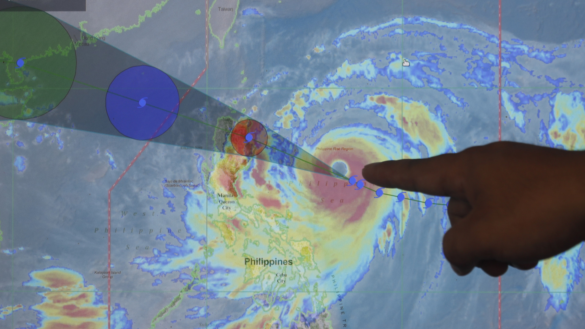 Sinal 8 de tempestade tropical vai ser içado em Macau às 02h00 de domingo