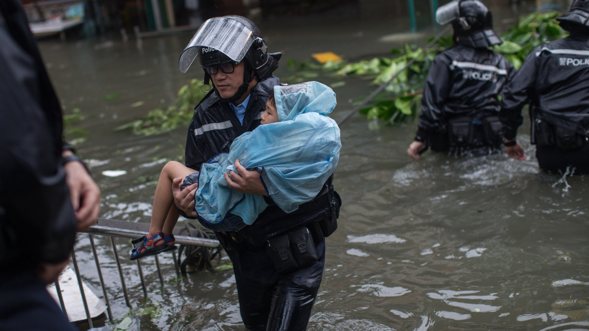 Sobe para 15 o número de feridos em Macau provocados por tufão Mangkhut