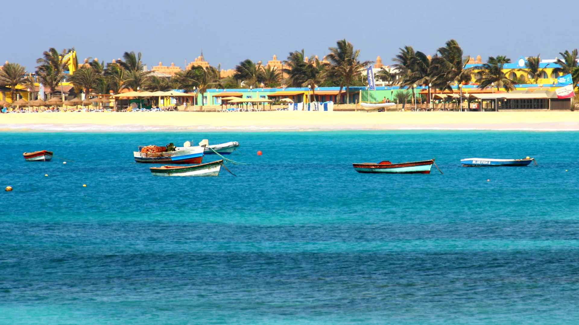 Pirâmides de pedras feitas por turistas ameaçam fauna de Cabo Verde