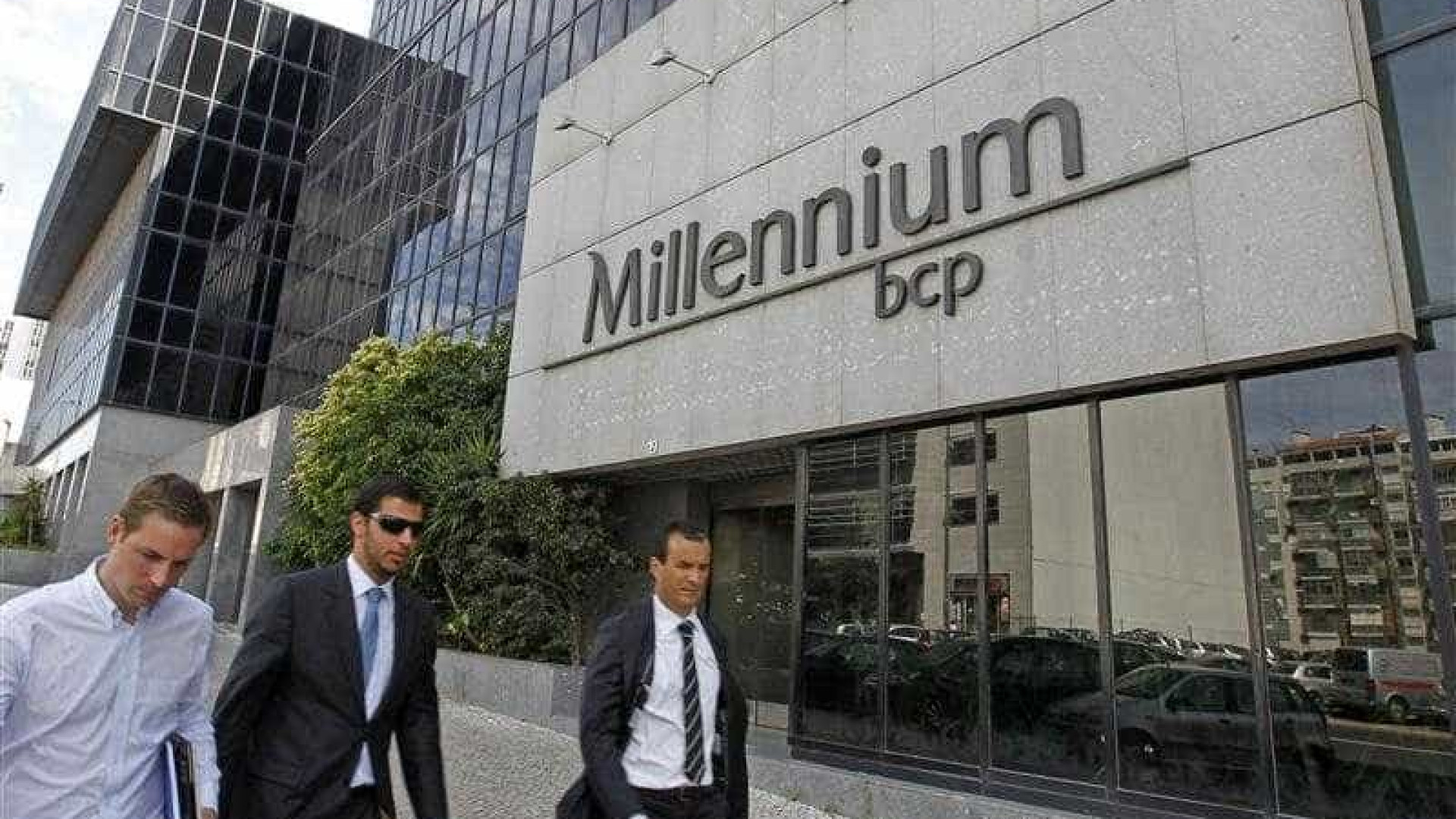 BCP irá repor salários aos trabalhadores "logo que tenha condições"