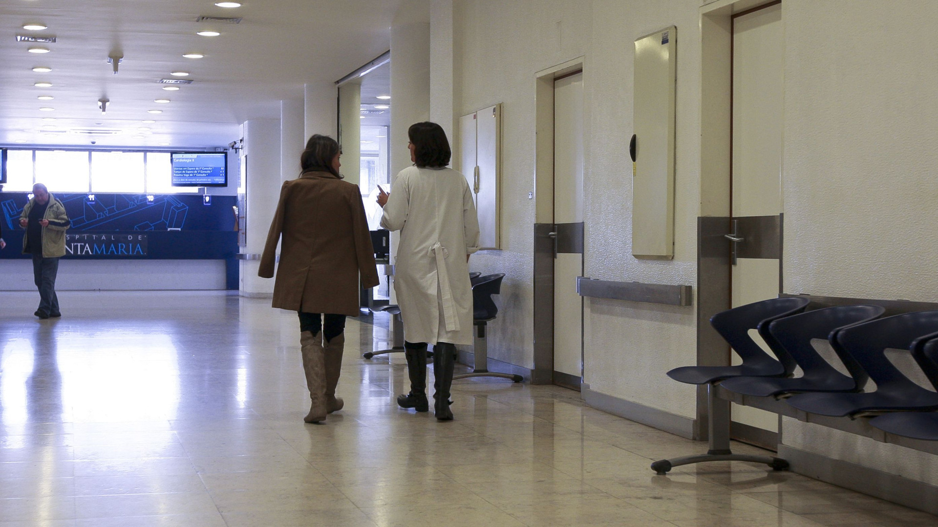 Governo obriga médicos a declarar ofertas como lápis e cafés