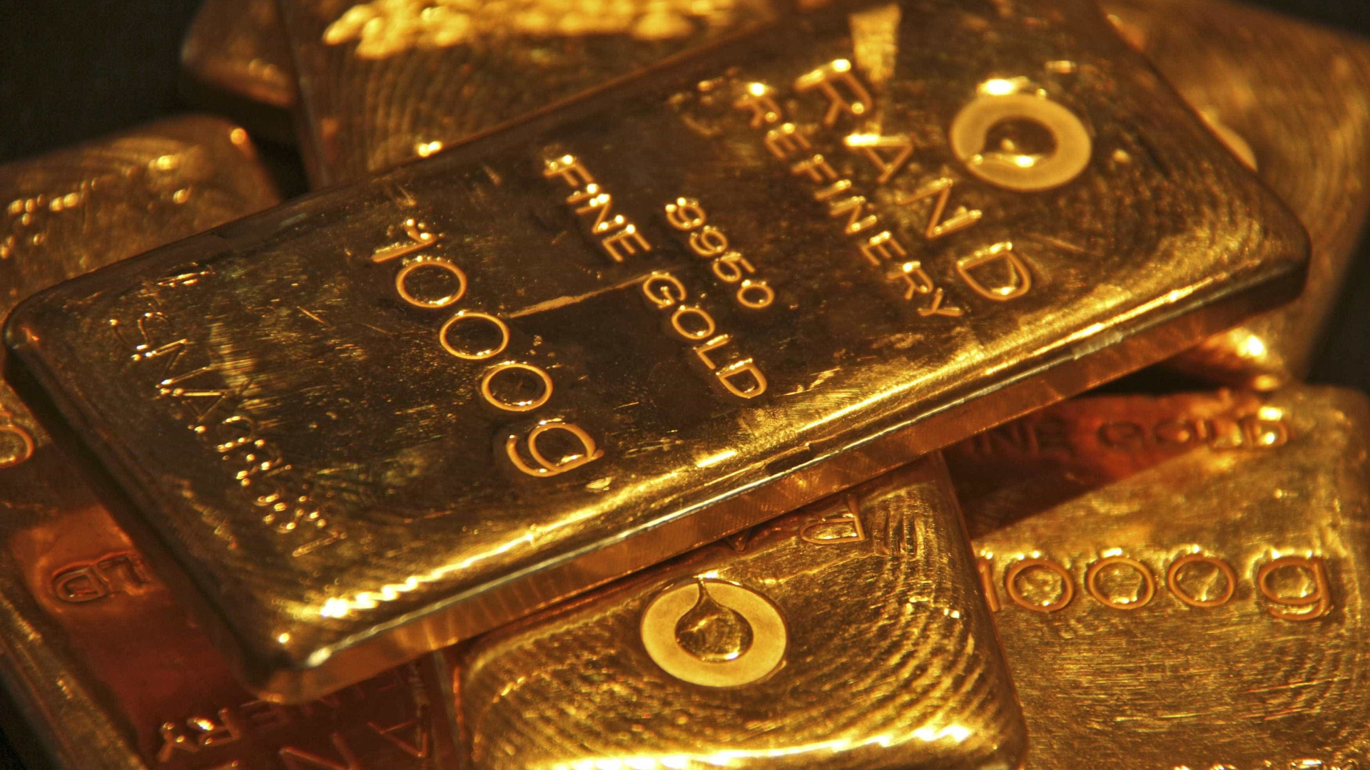 Ouro volta a ganha força com ajuda da China e Estados Unidos