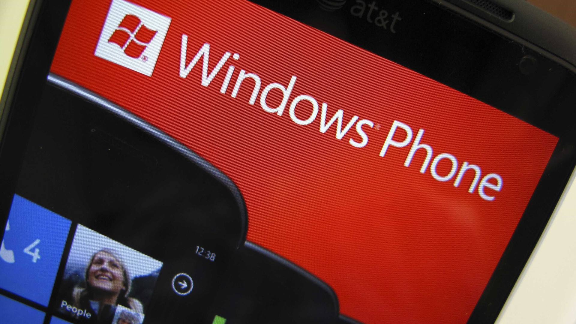 A Microsoft continua a afastar-se do Windows Phone