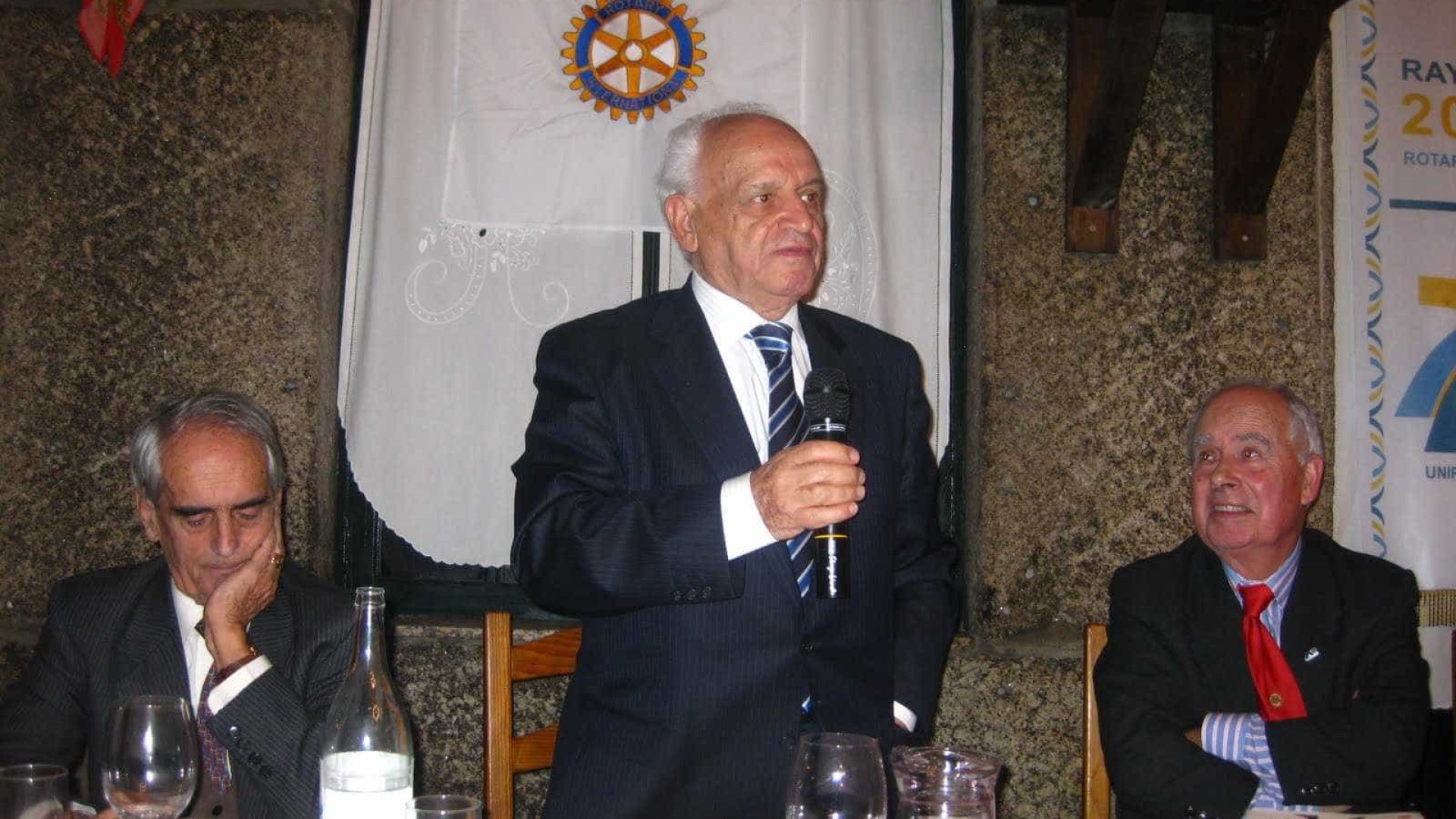 Universidade de Évora atribui Honoris Causa a antigo ministro Veiga Simão