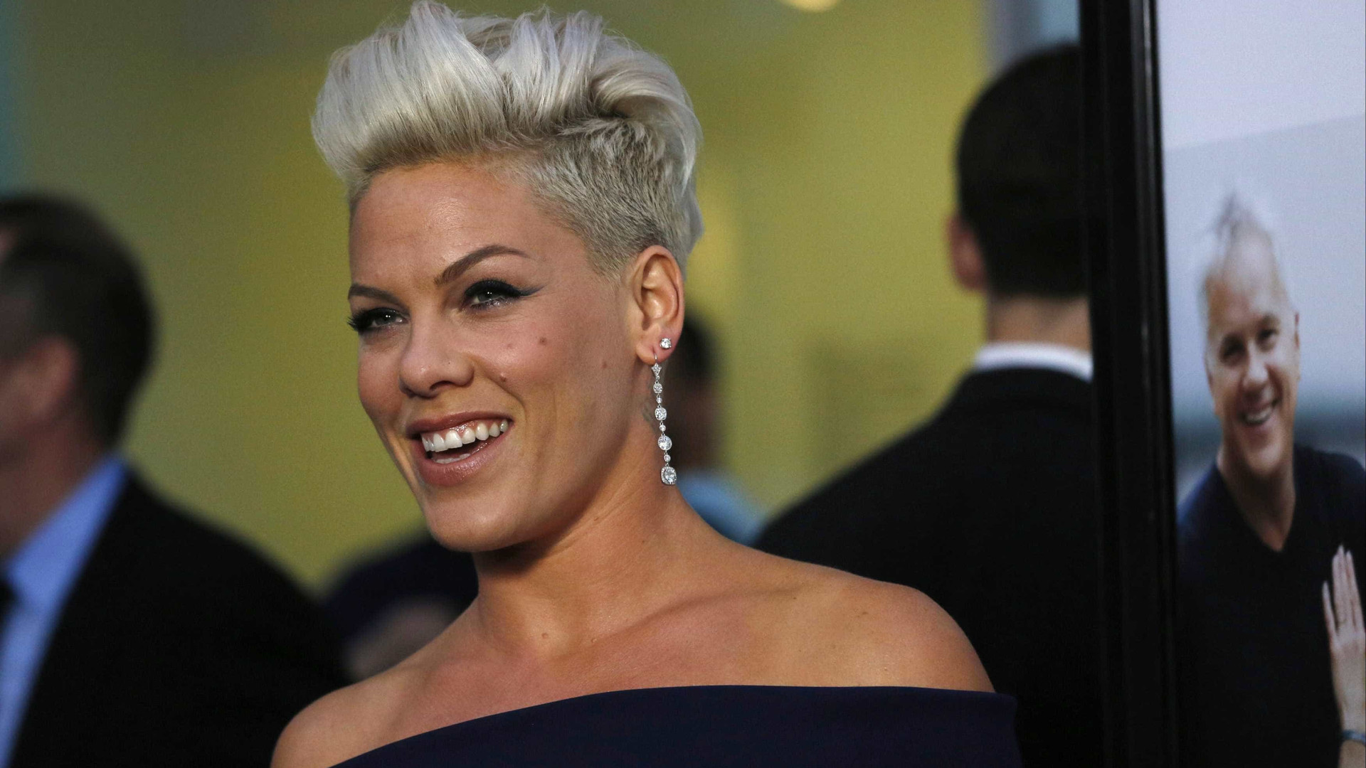 A resposta de Pink a 'trol' que a acusou de estar velha demais