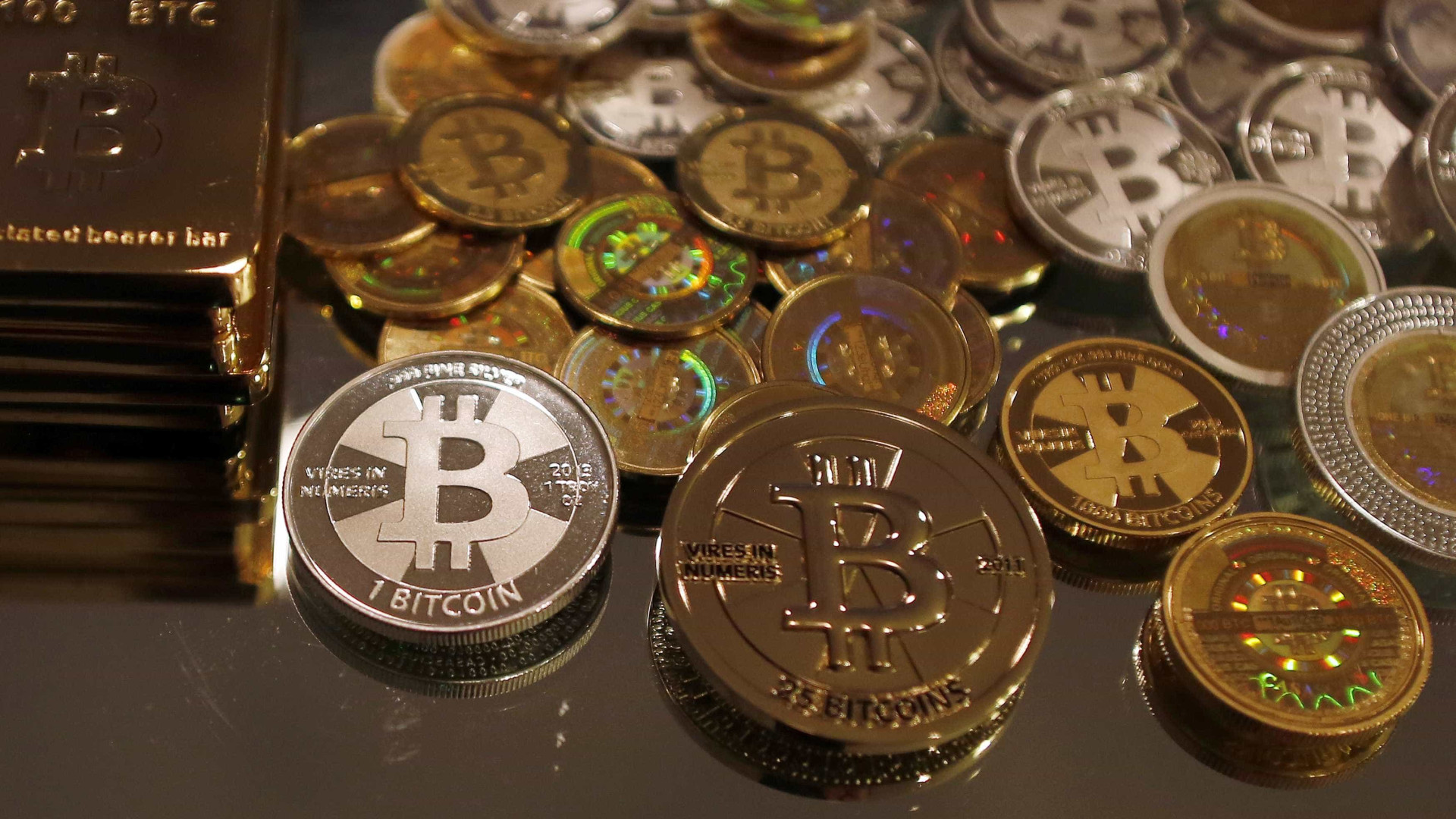 Chegou o dia de todas as decisões para a bitcoin: Reforço ou separação?
