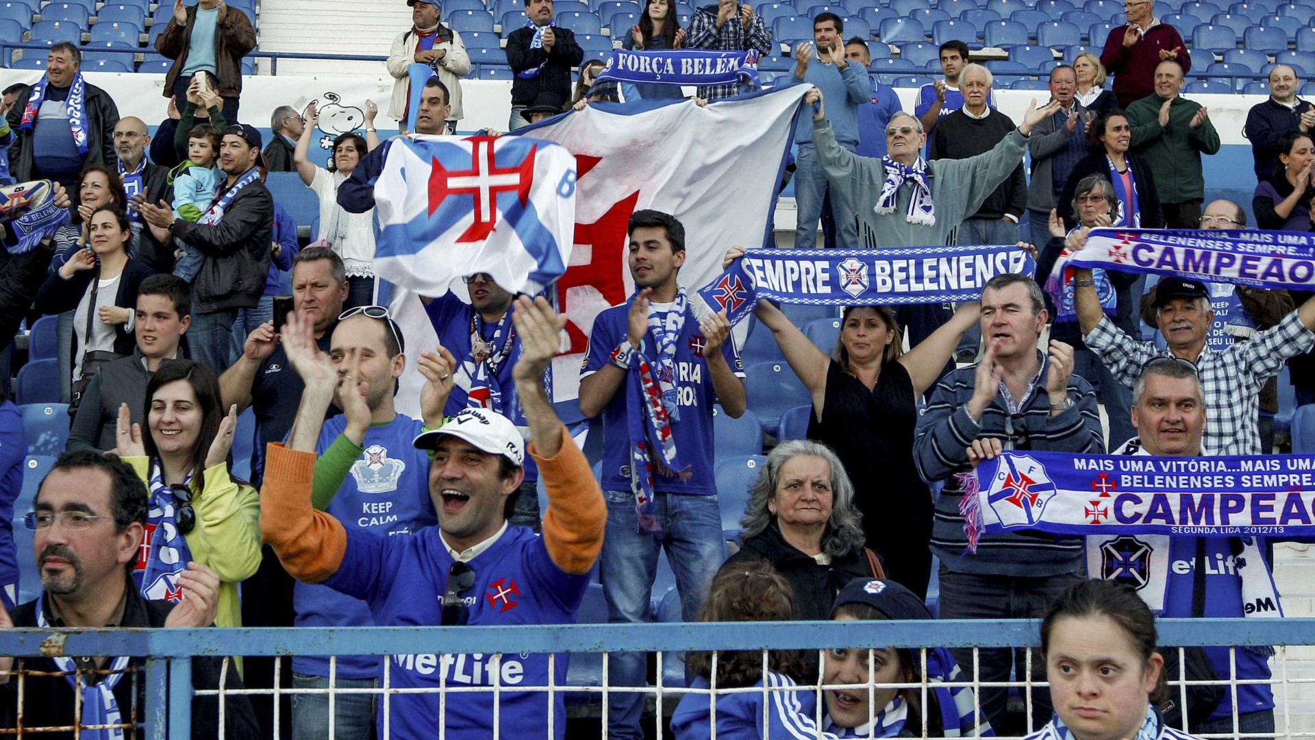 Polémica nas distritais: Árbitro acaba jogo do Belenenses aos 85 minutos