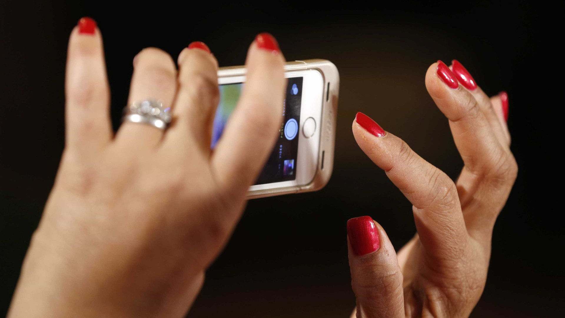 Empresas de Distribuição repudiam nova taxa sobre telemóveis e tablet