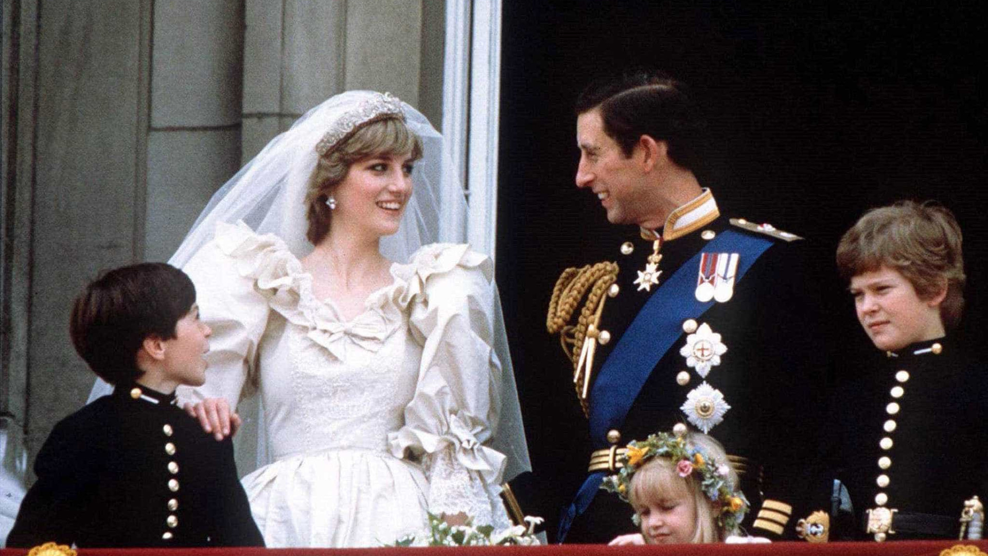 Tiara usada no casamento de Diana e Carlos reciclada em novo enlace real