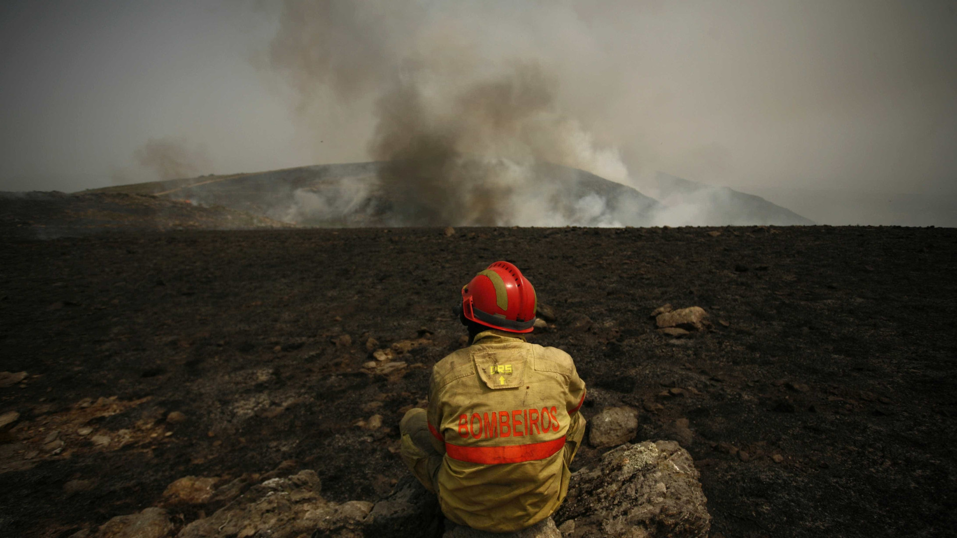 Vinte e um concelhos do Continente em risco máximo de incêndio