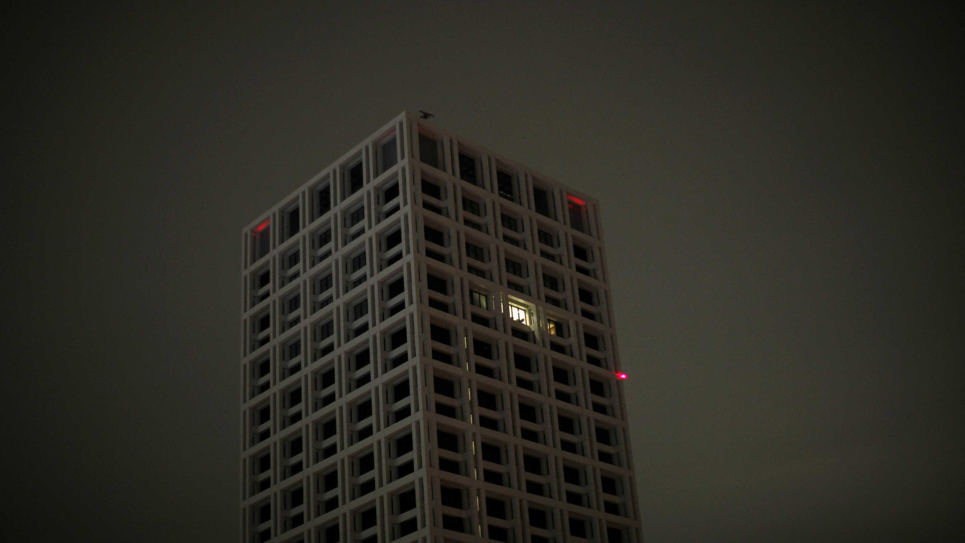 Número de edifícios licenciados interrompe queda dos últimos anos