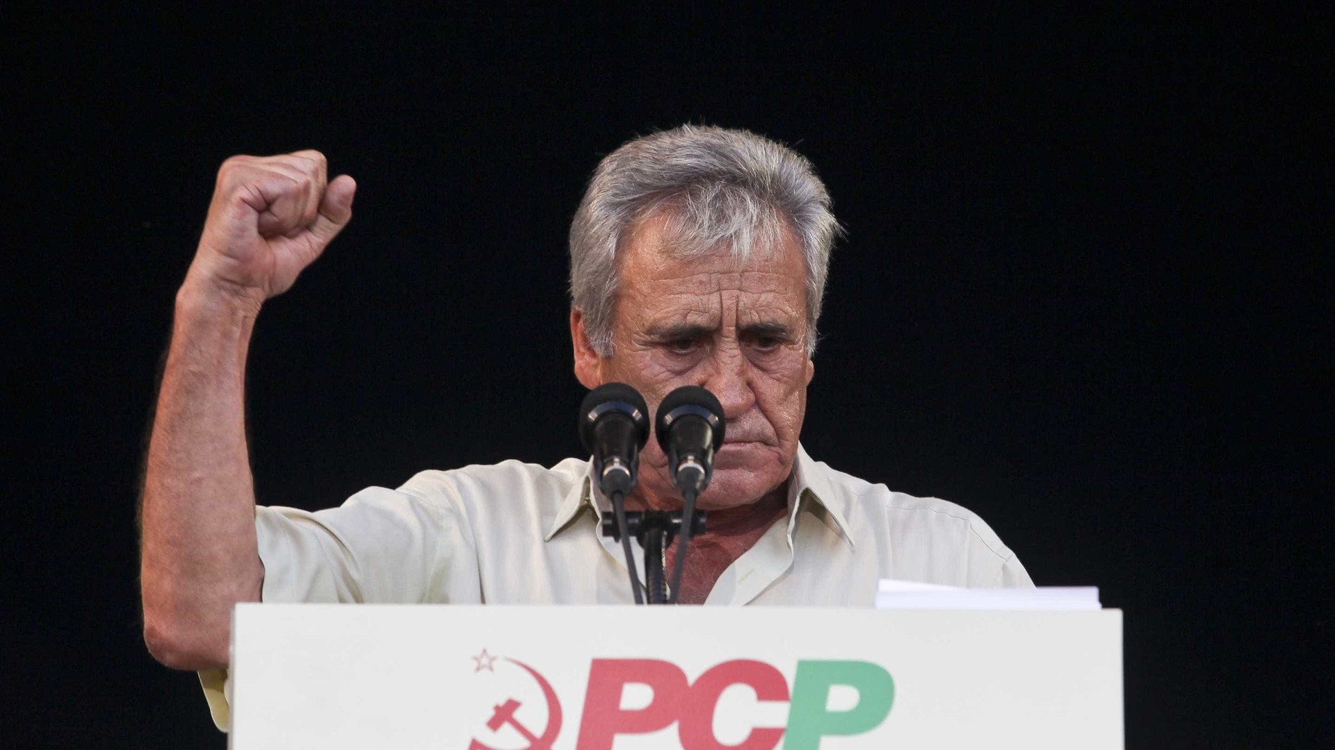 Comunistas acusam PS e Governo de convergência à direita