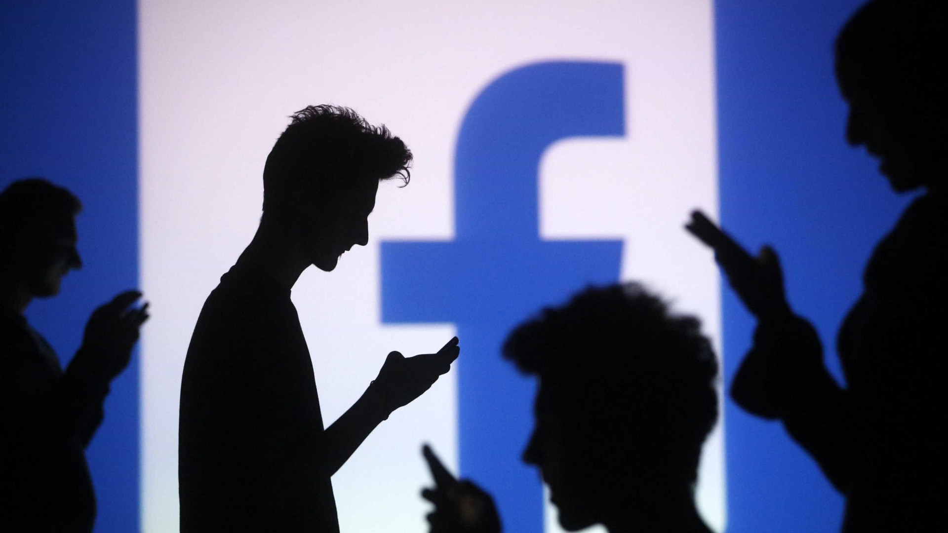 Facebook: Todos os dias são partilhados mais de 60 milhões de emojis