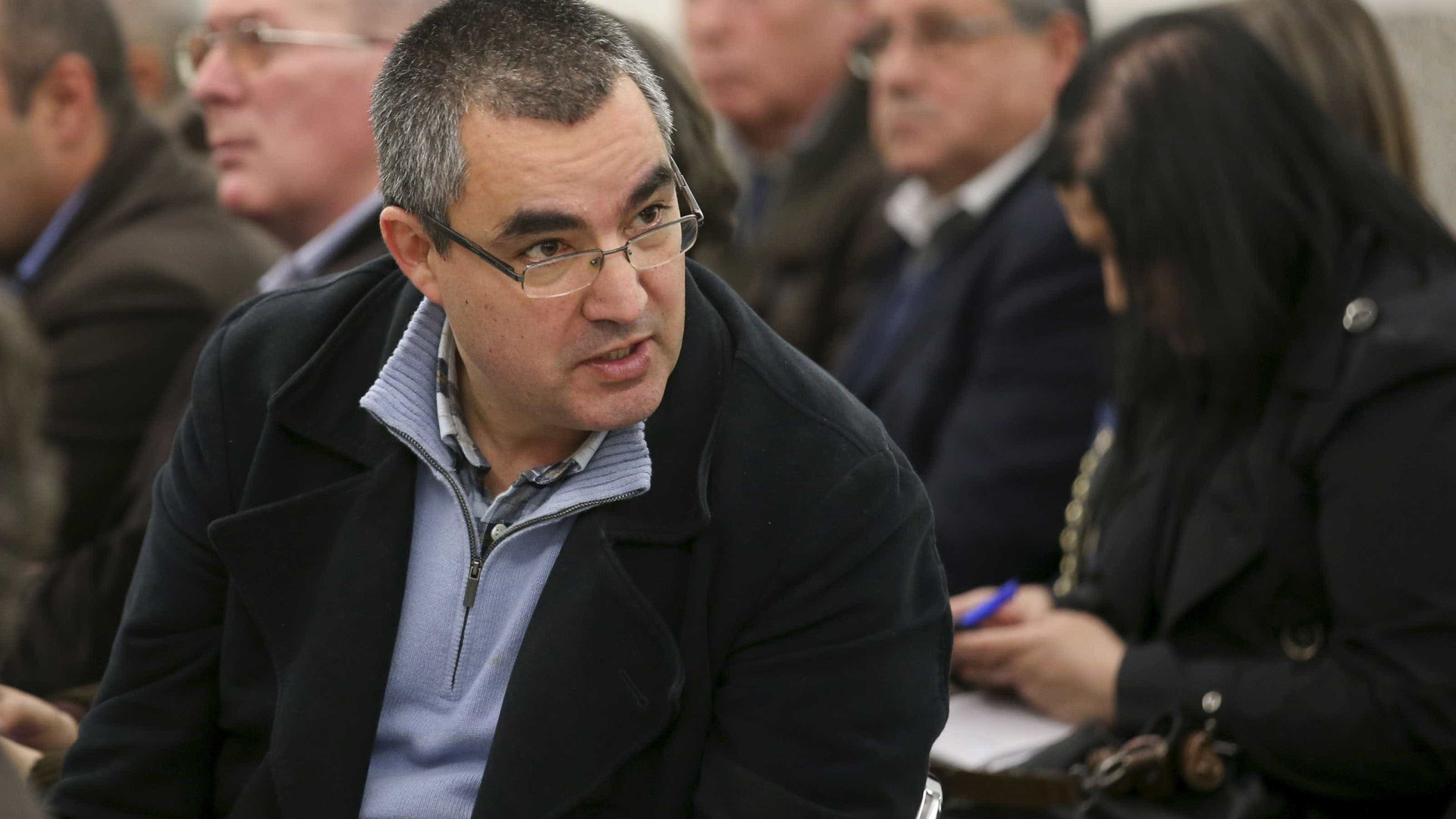 Monárquicos querem mudar regime contra lóbi político