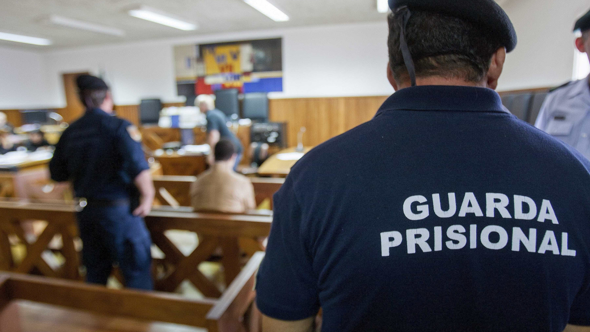 Greve de guardas da cadeia do Porto com adesão de "cerca de 87%"