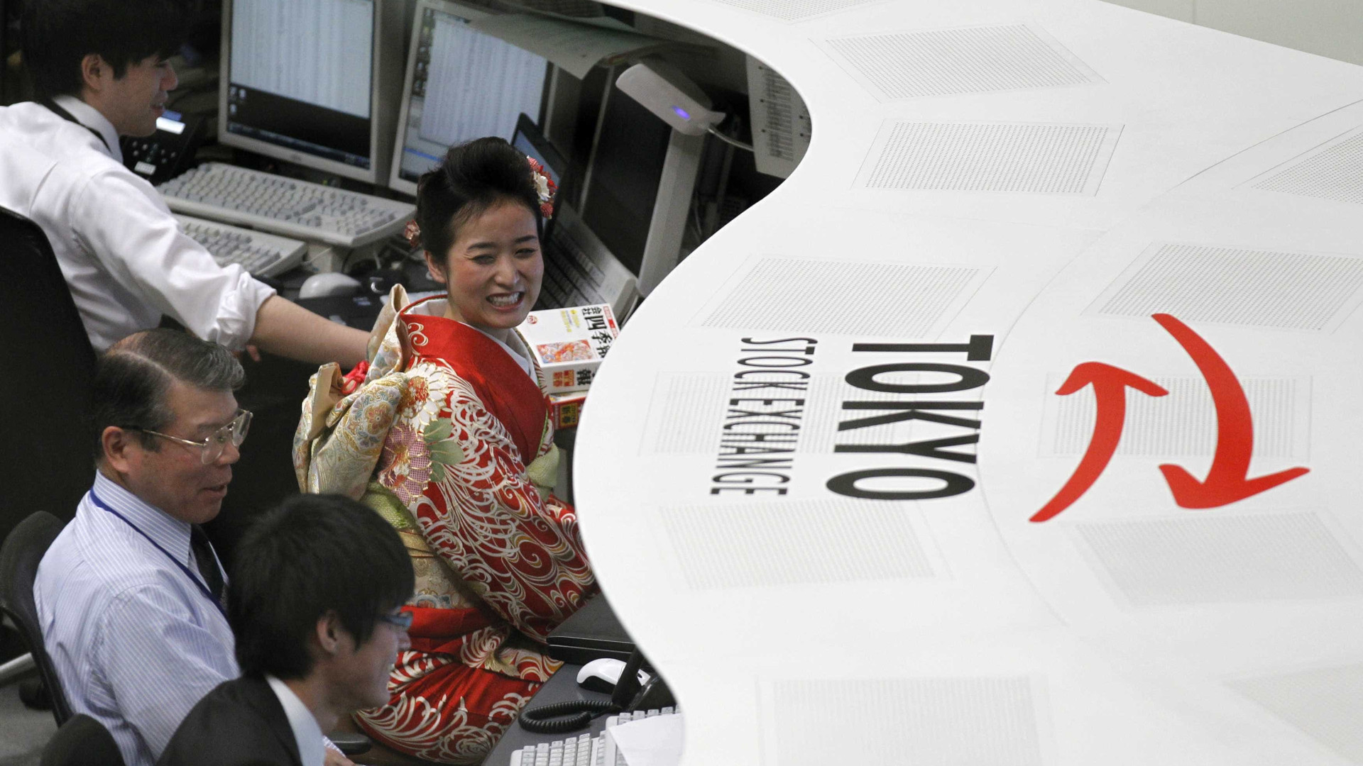 China e Japão seguem rumos distintos